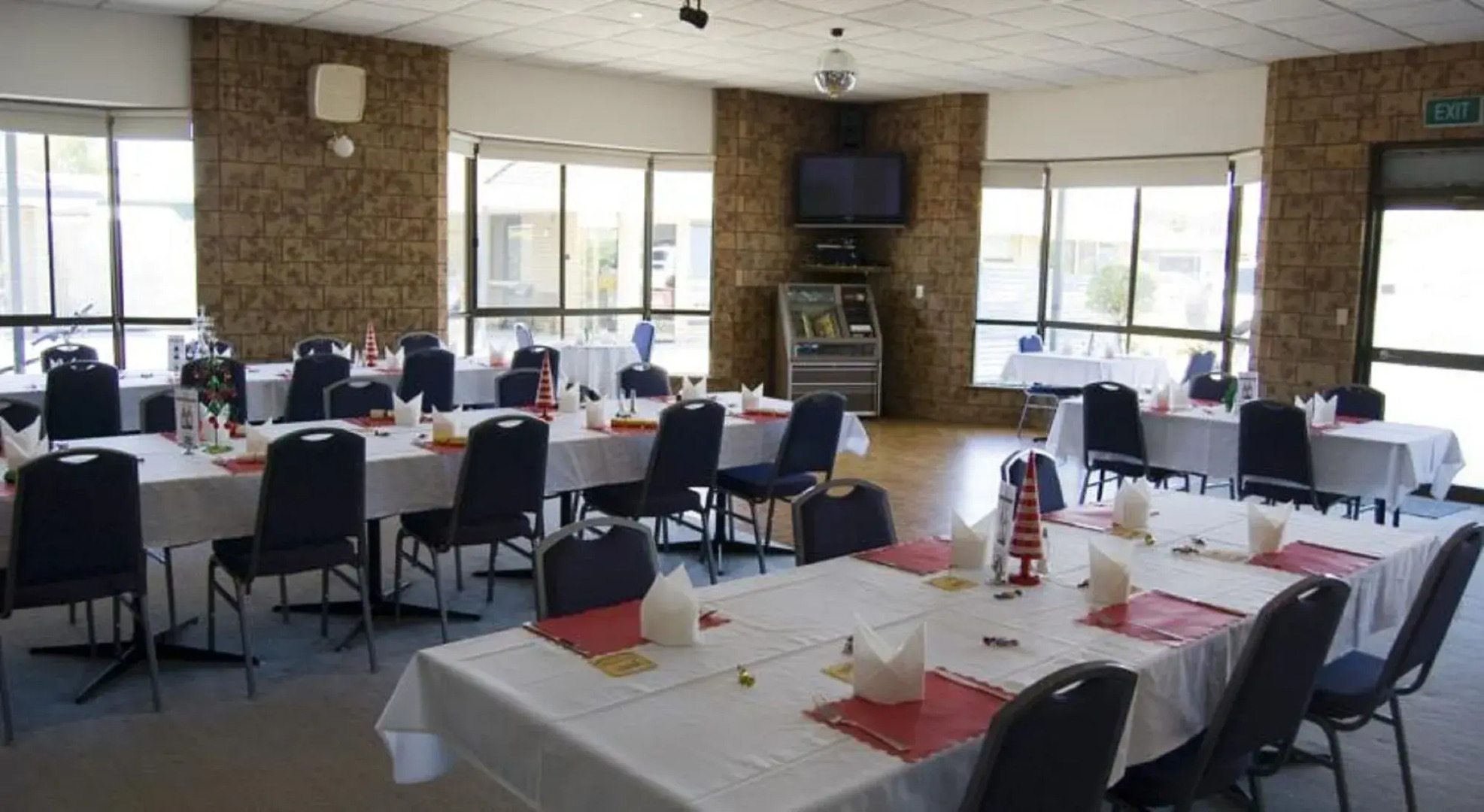 Bass and Flinders Motor Inn