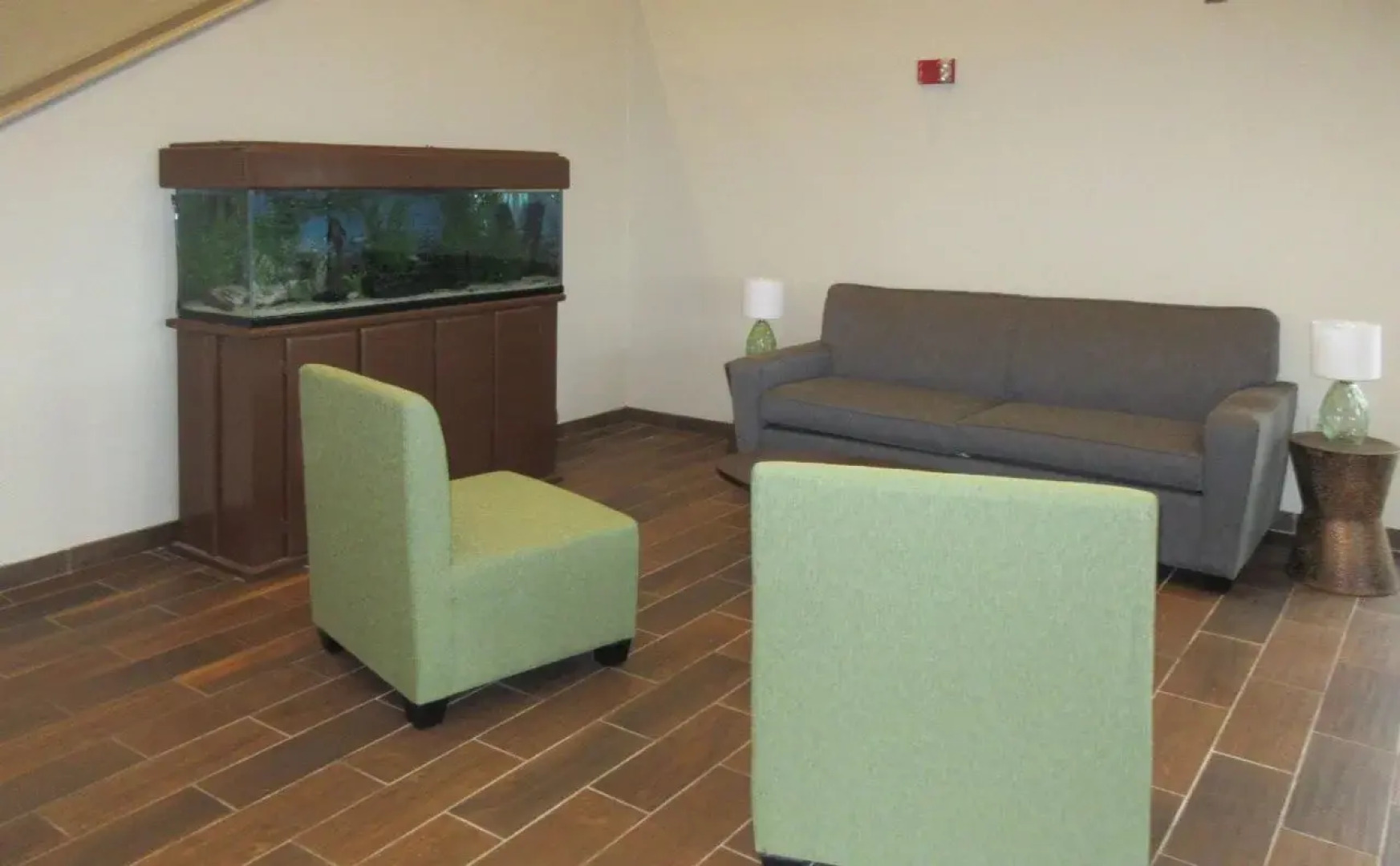 Quality Inn & Suites Near Tanger Outlet Mall