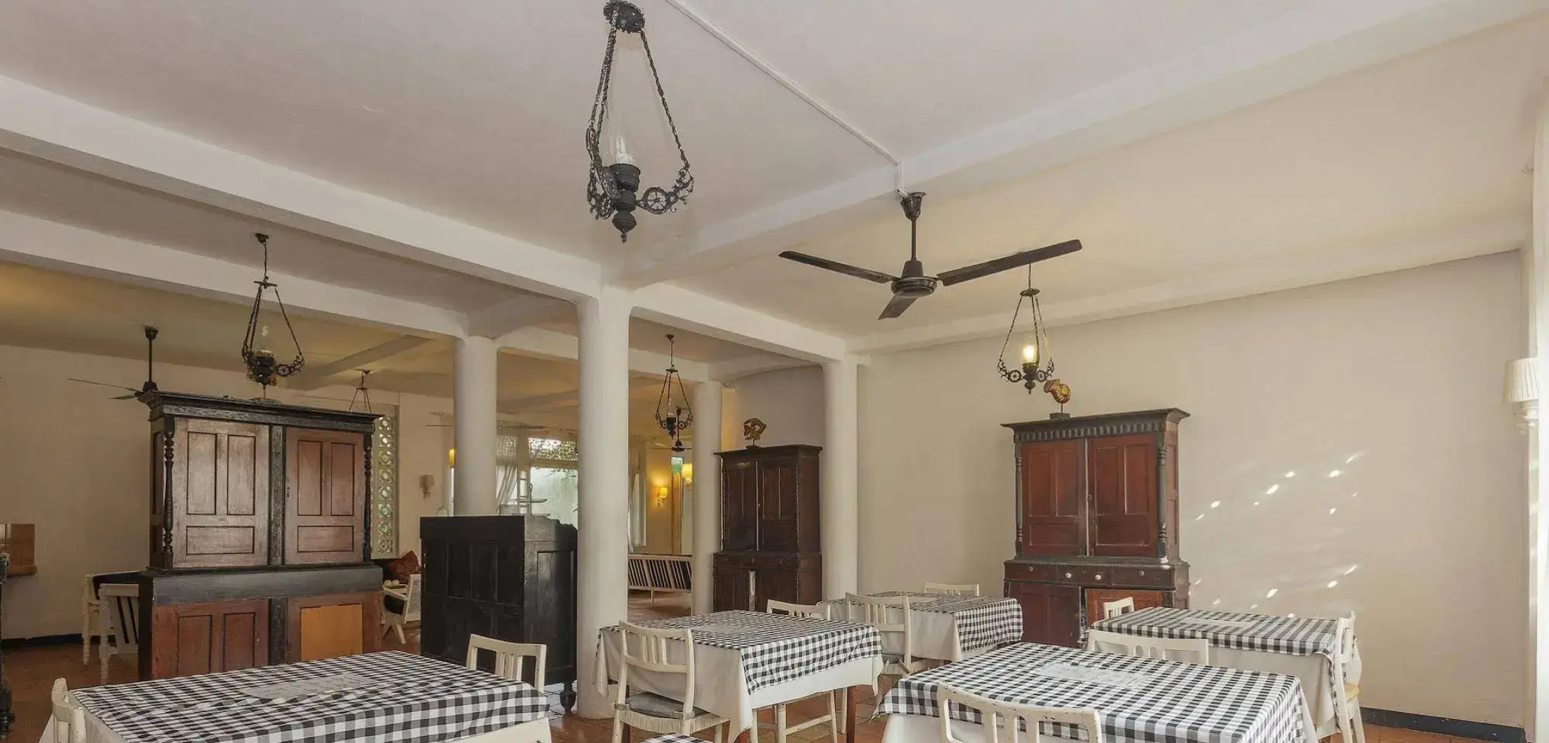 Royce Boutique Hotel