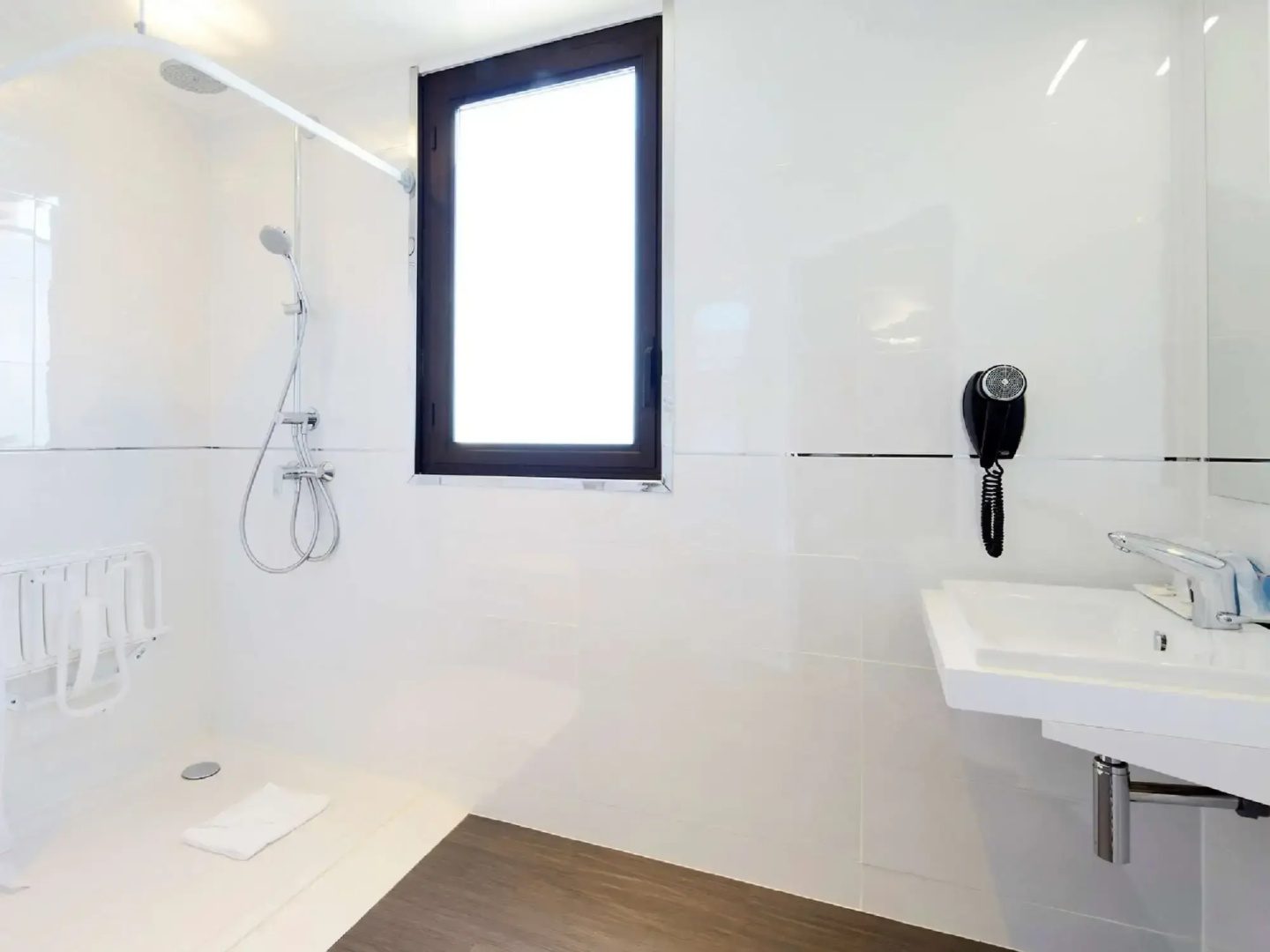 Hôtel Kyriad Paris Bezons - La Défense