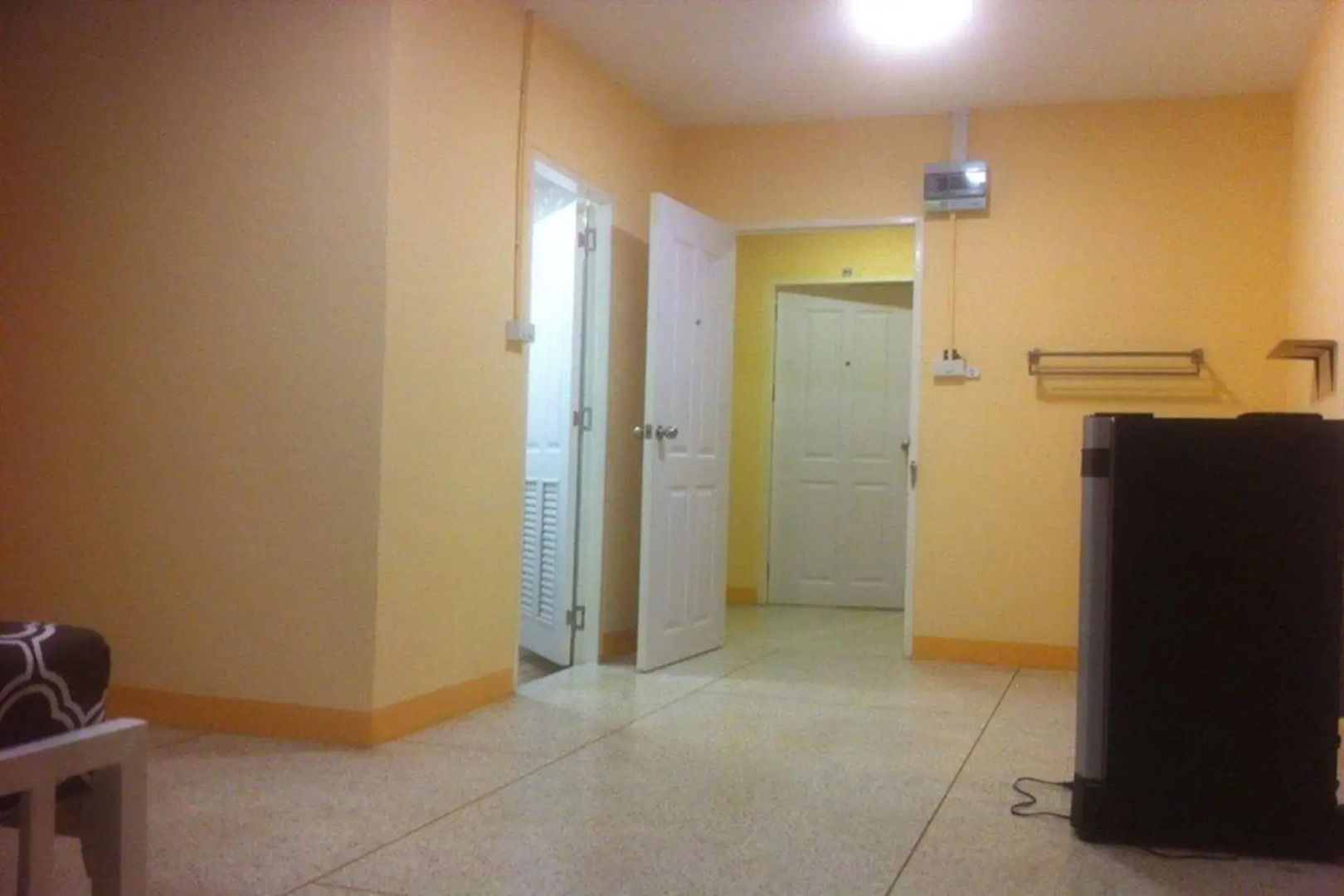 Lemon Tree Residence Sriracha