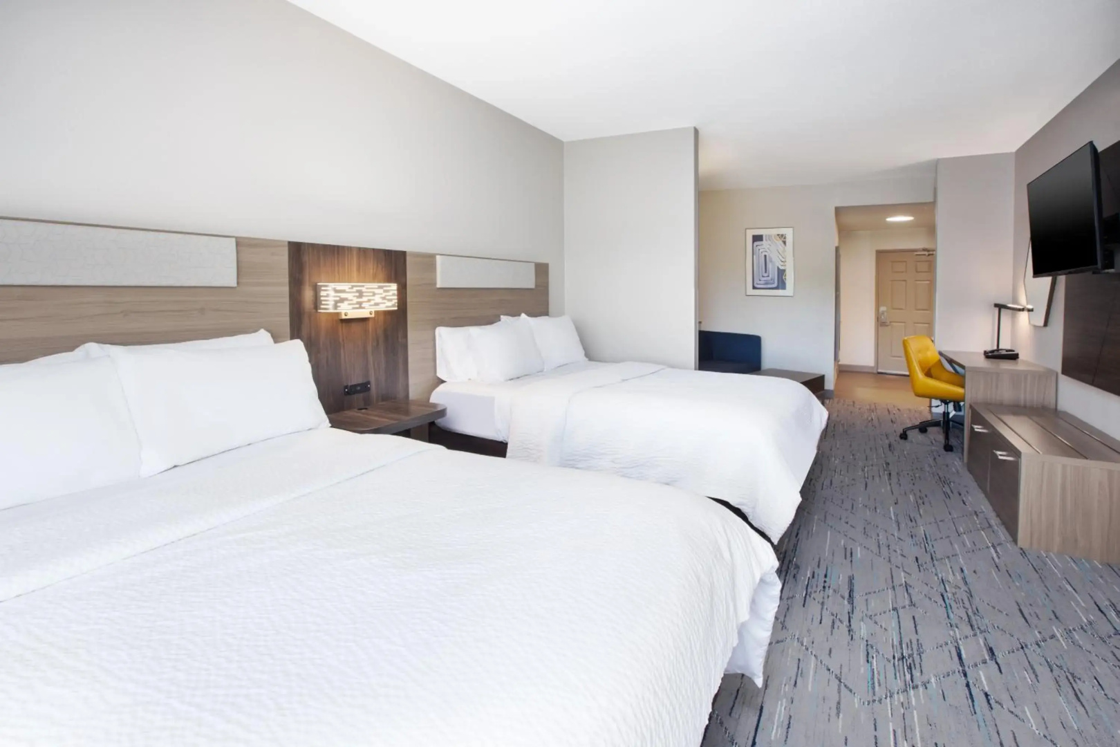 Holiday Inn Express & Suites Milwaukee Nw Park Place by IHG
