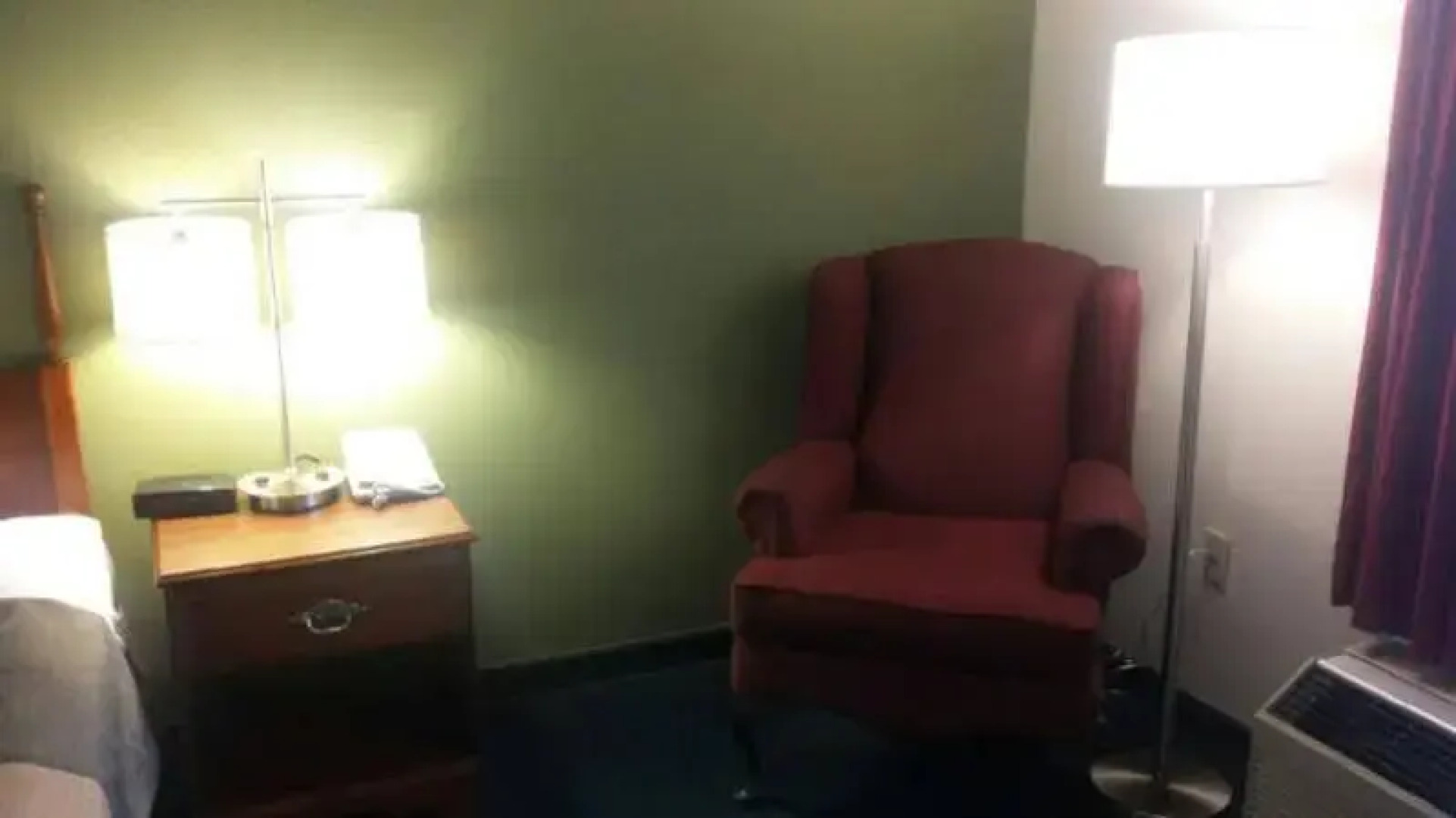 Super 8 by Wyndham Calvert City Kentucky Lake Area