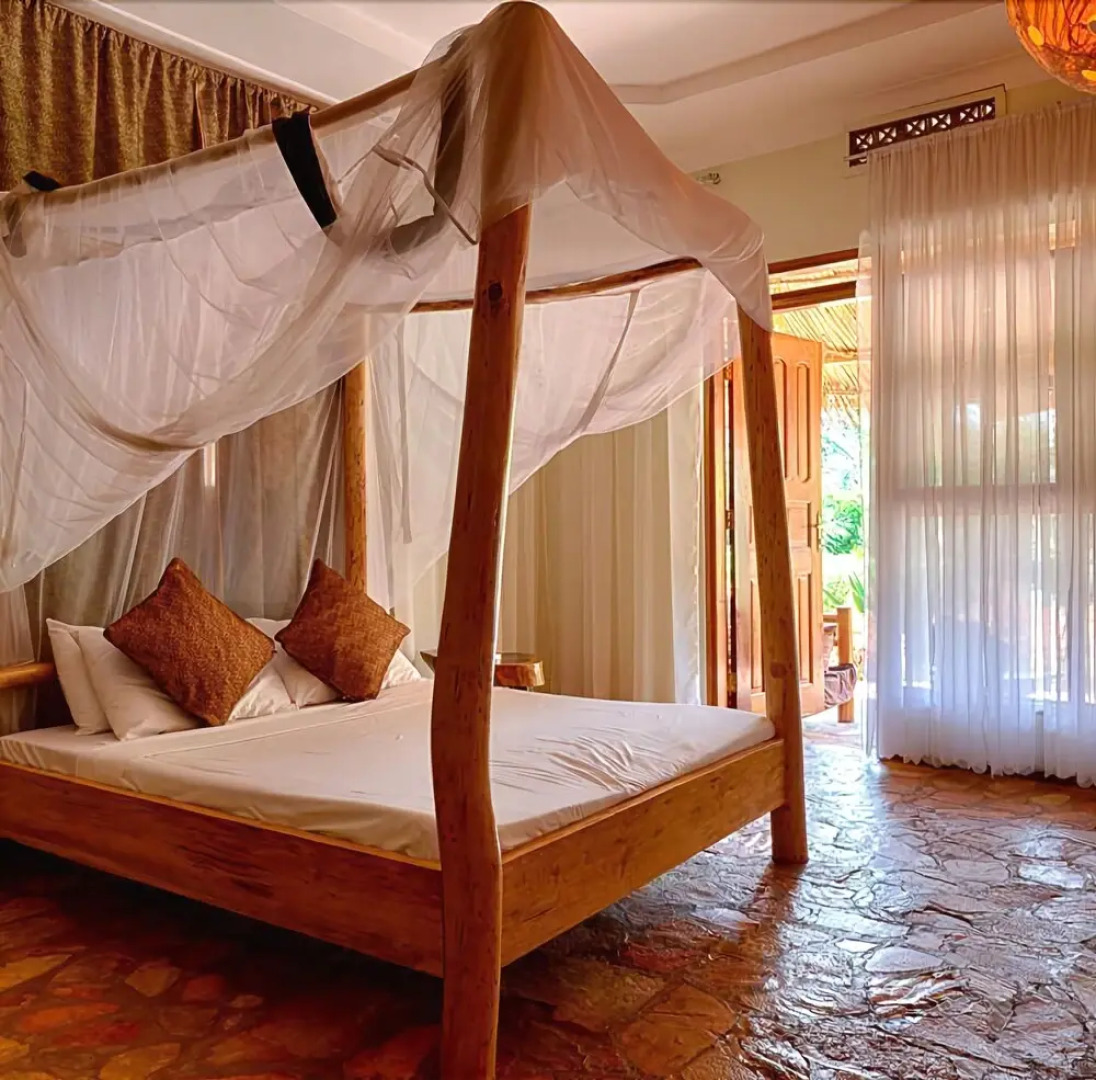 Source Of The Smile Hotel & Guesthouse