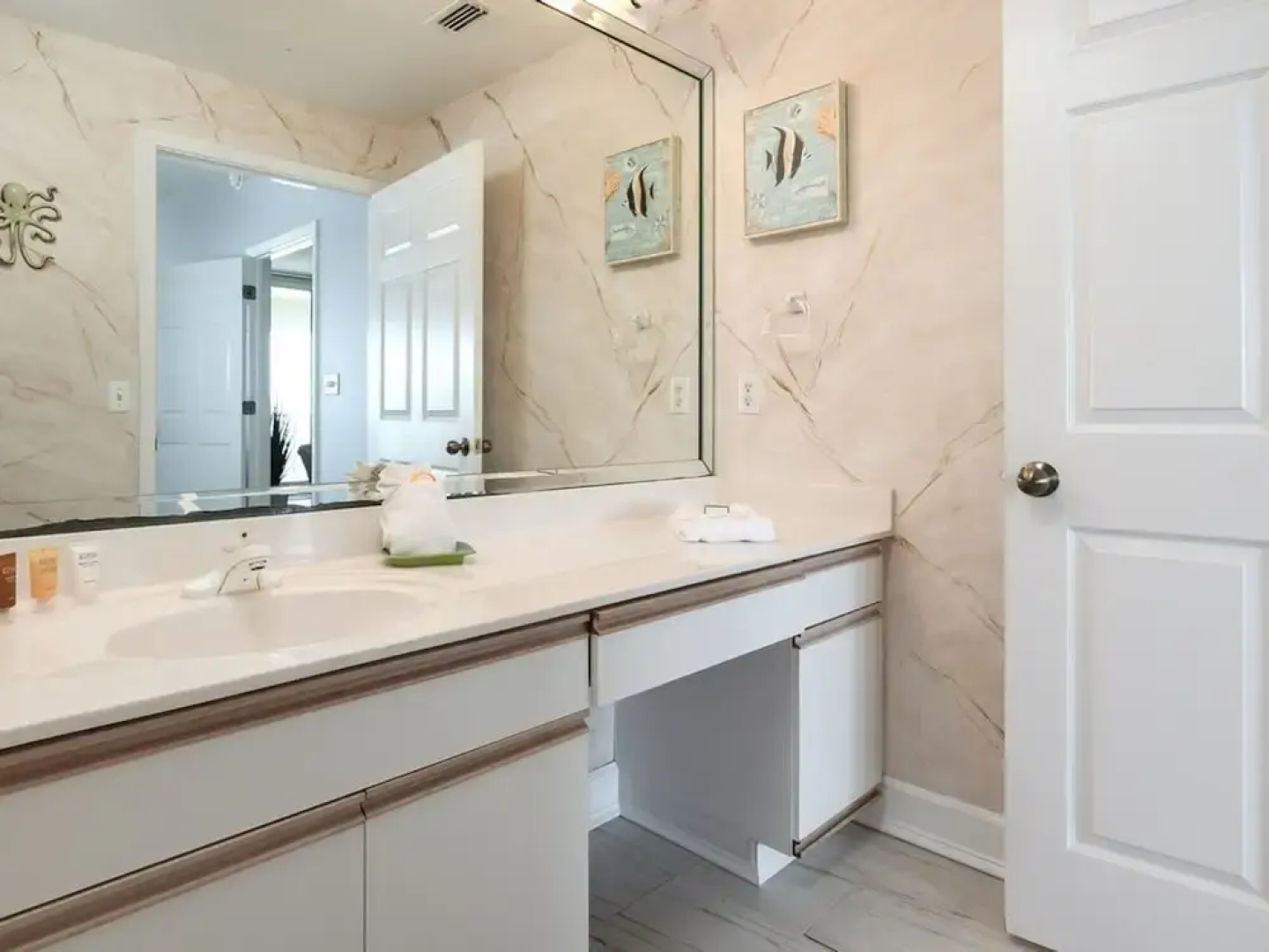 Navarre Bch Regency 601