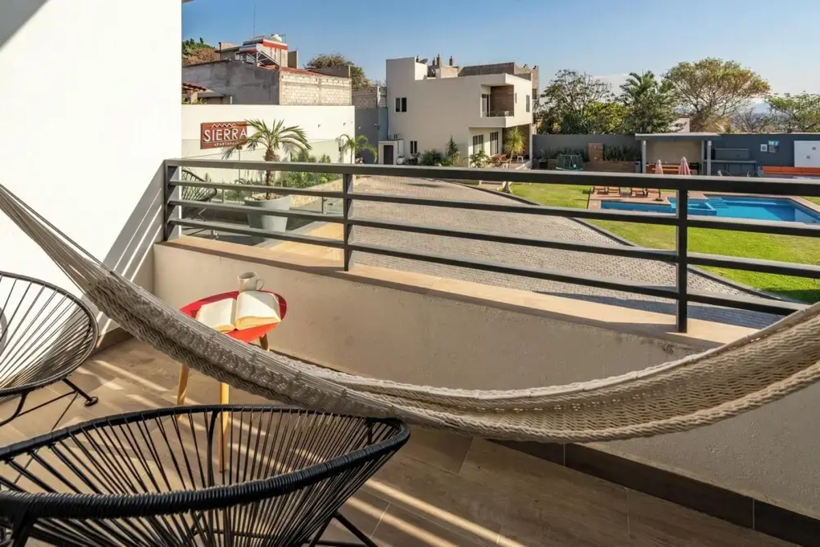 Loft with Pools and Rooftop Sky Bar