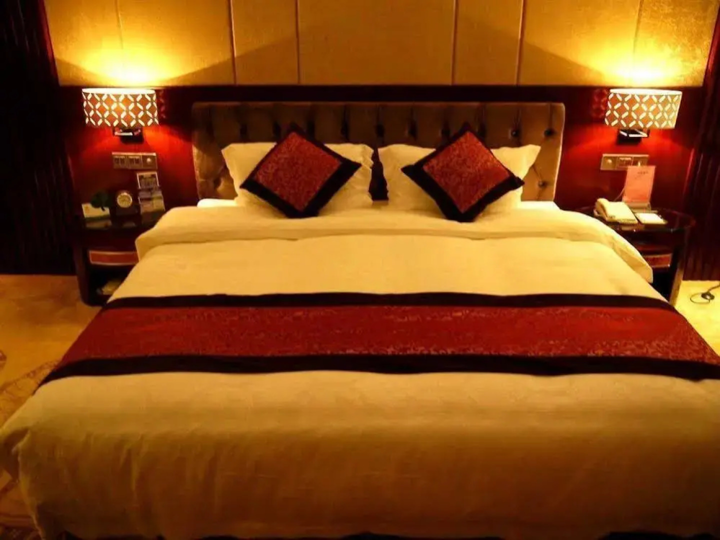 Golden International Holiday Hotel