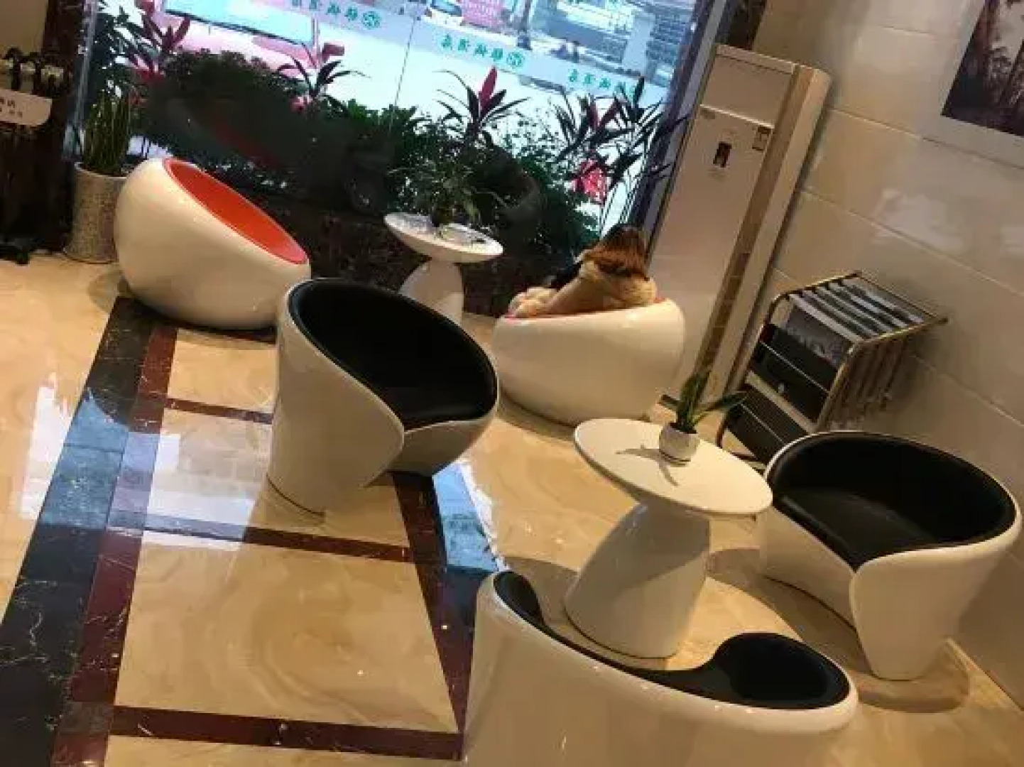 Lingshan Yincheng Business Hotel