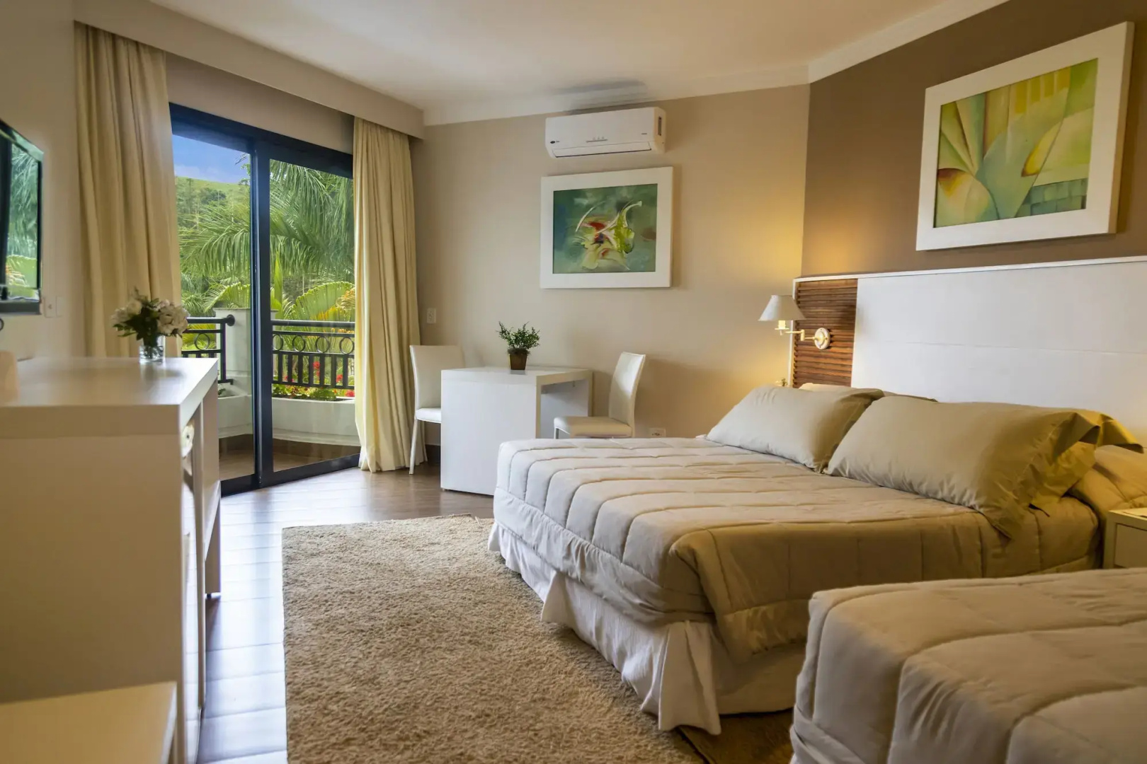 Vale Suiço Resort