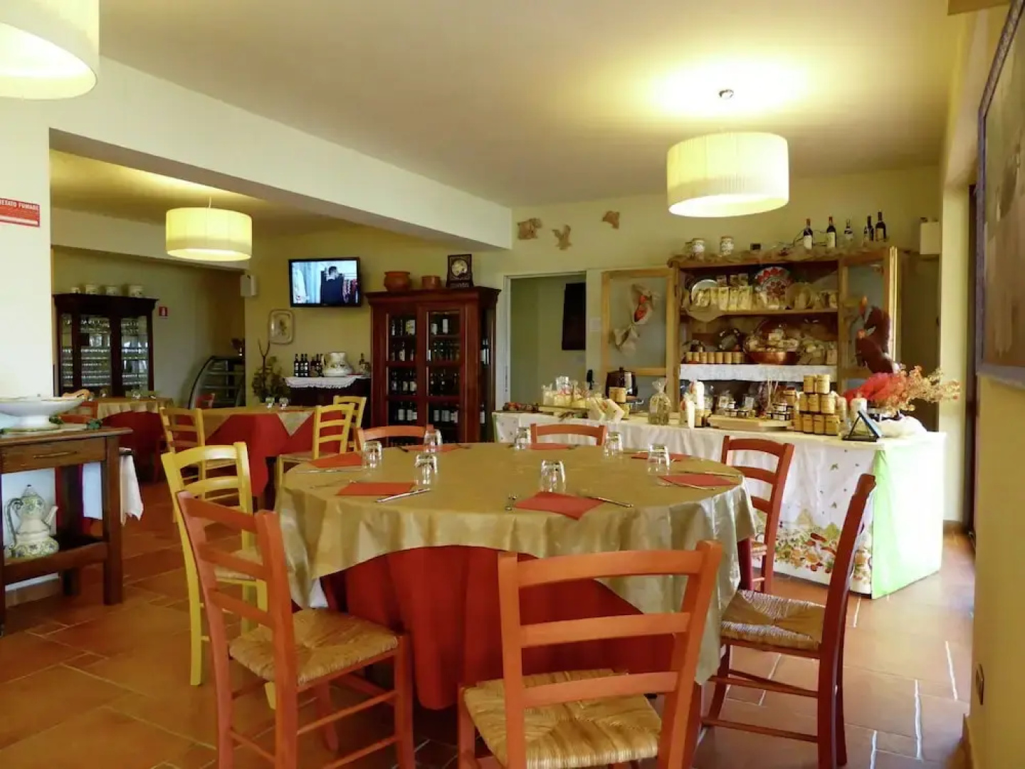 Scenic Home in Camporgiano With Swimming Pool