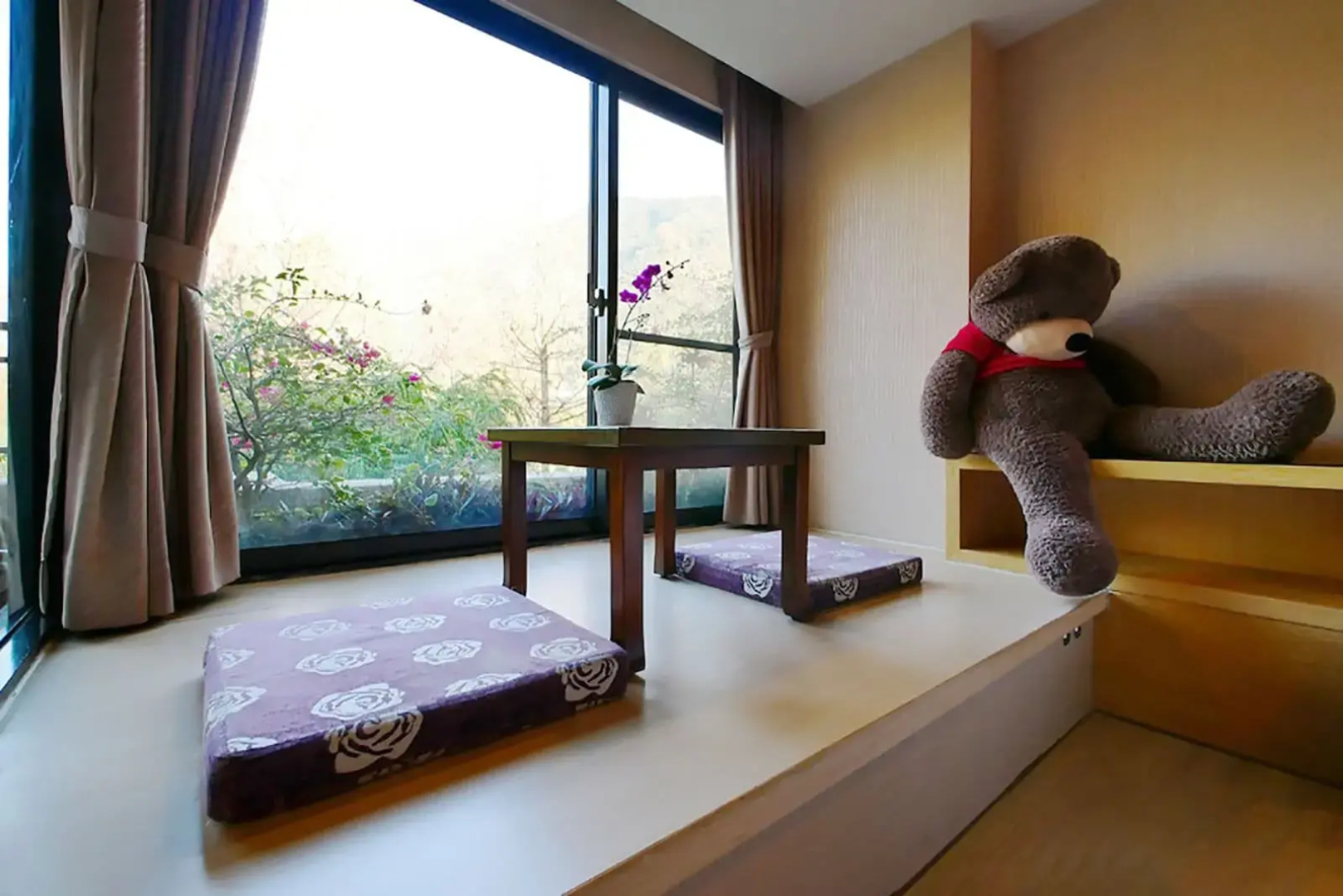 Tai Yi Red Maple Resort