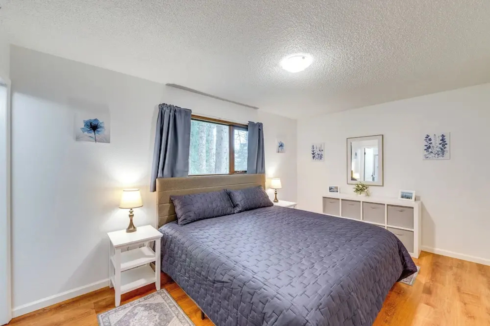 2 Mi to Mendenhall Glacier: Forest-view Sanctuary!