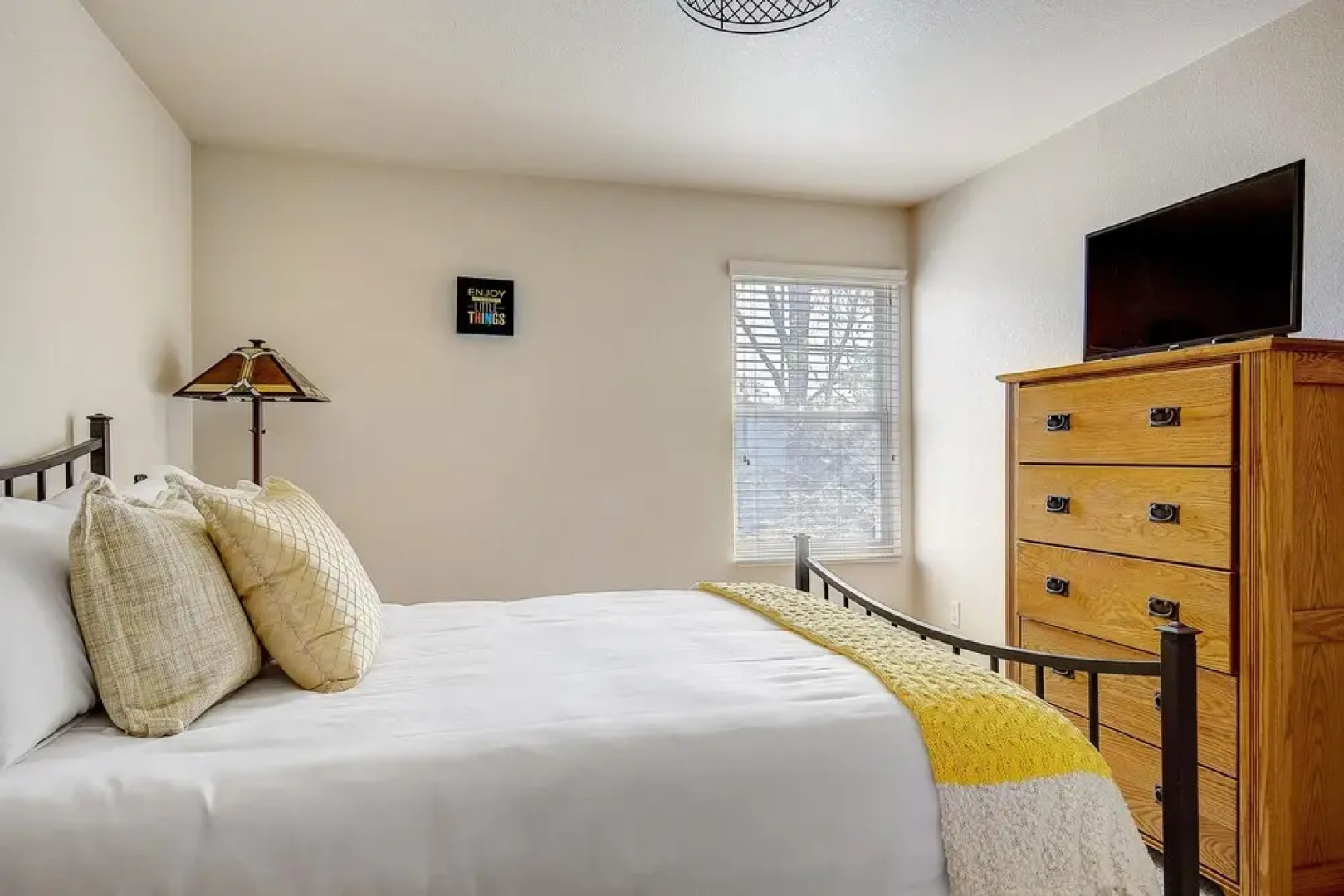 Stunning Home Patio Entertainment Space