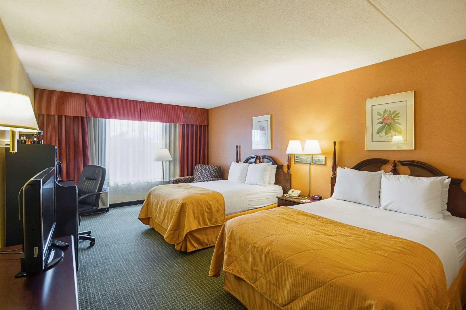 Clarion Inn Fairmont