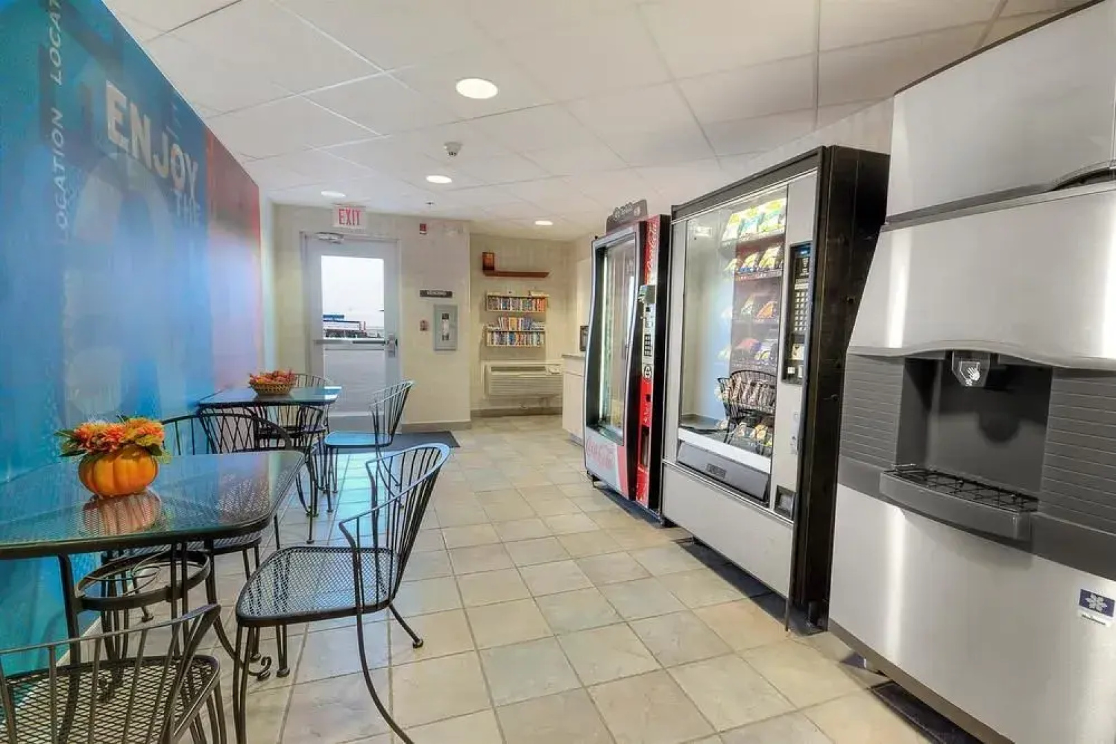 Motel 6 Claresholm Ab