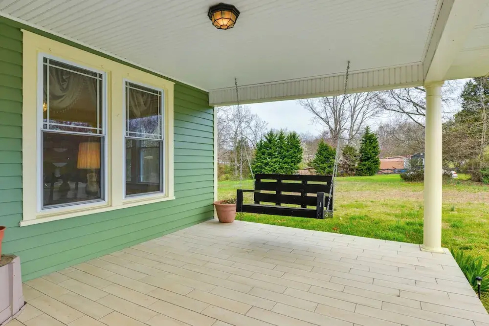 Elegant + Spacious Retreat ~ 18 Mi to Lake Norman!