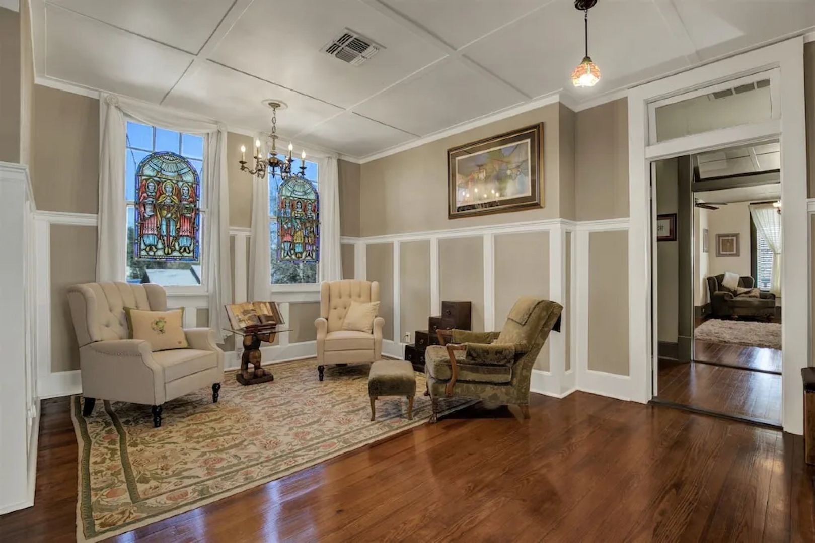 Beautiful and Unique Home With Fireplace and Pool!