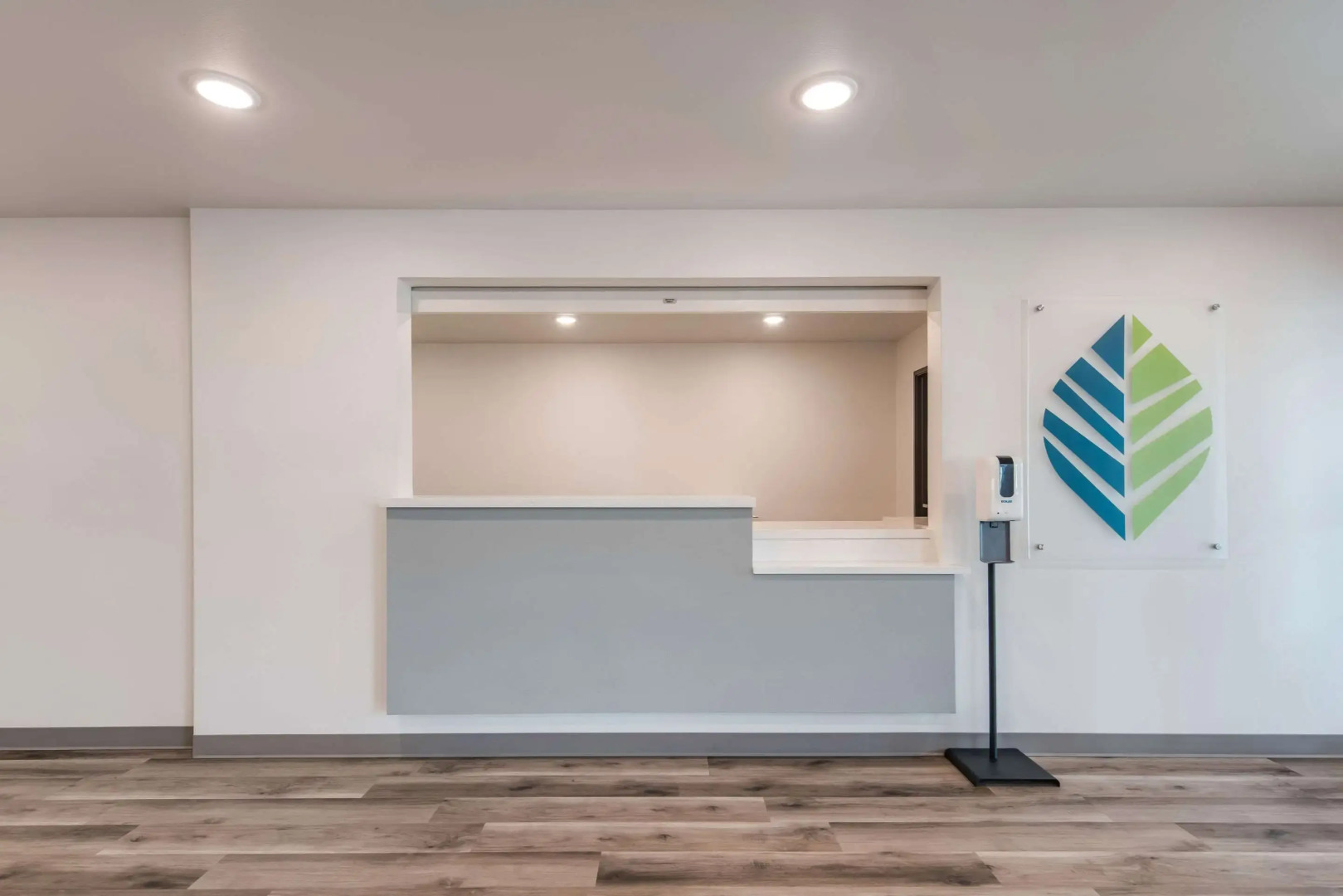 WoodSpring Suites Tri-Cities - Richland