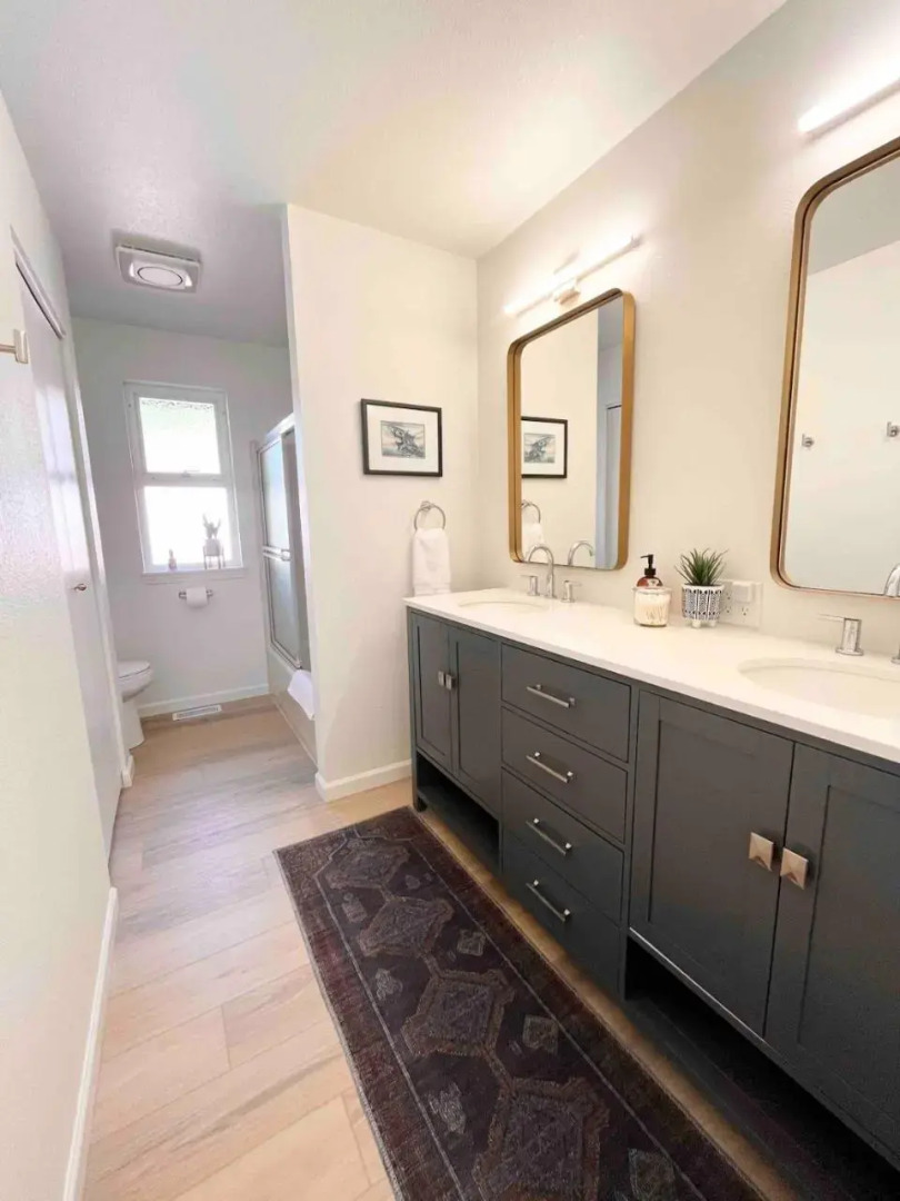 Olympic House: 3min from ONP w/ Sauna + Rec room