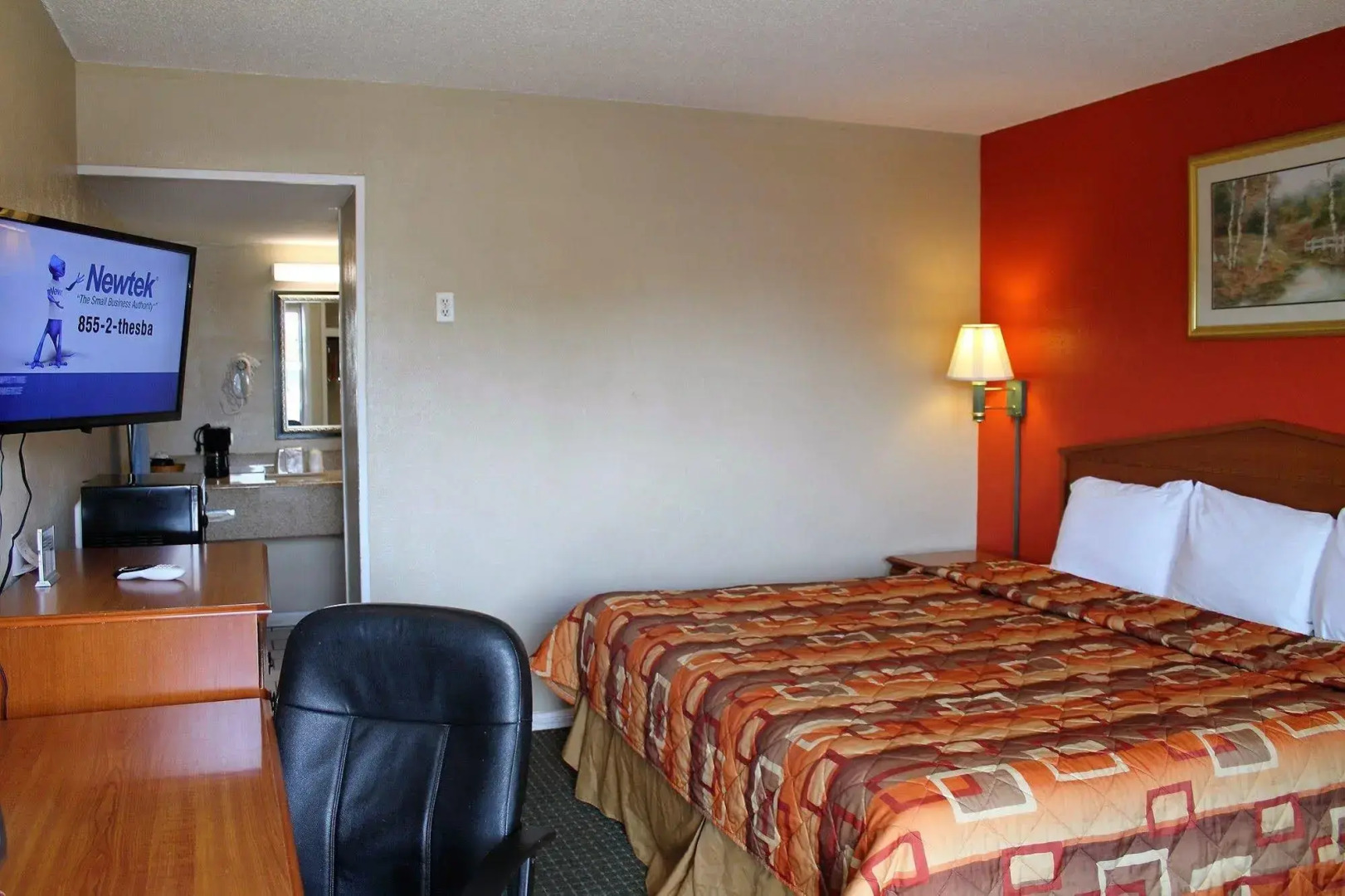 Continental Inn & Suites Nacogdoches TX / SFA  University/Downtown