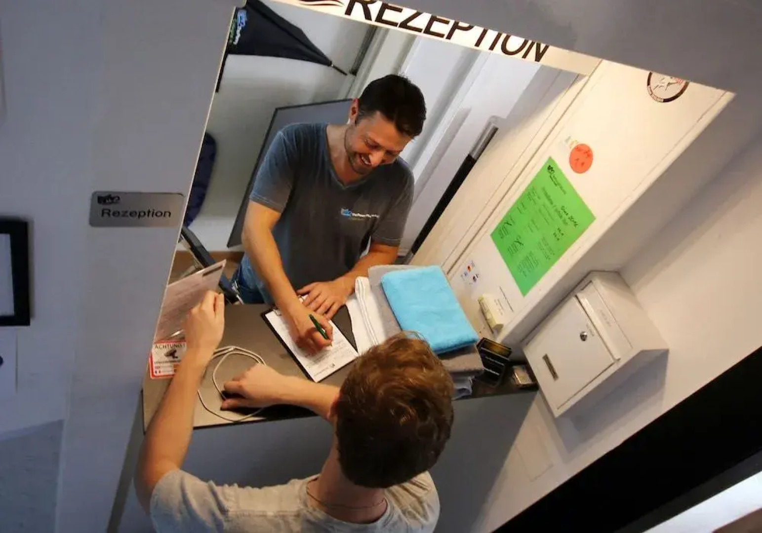 The Penny Pincher Inn - Hostel