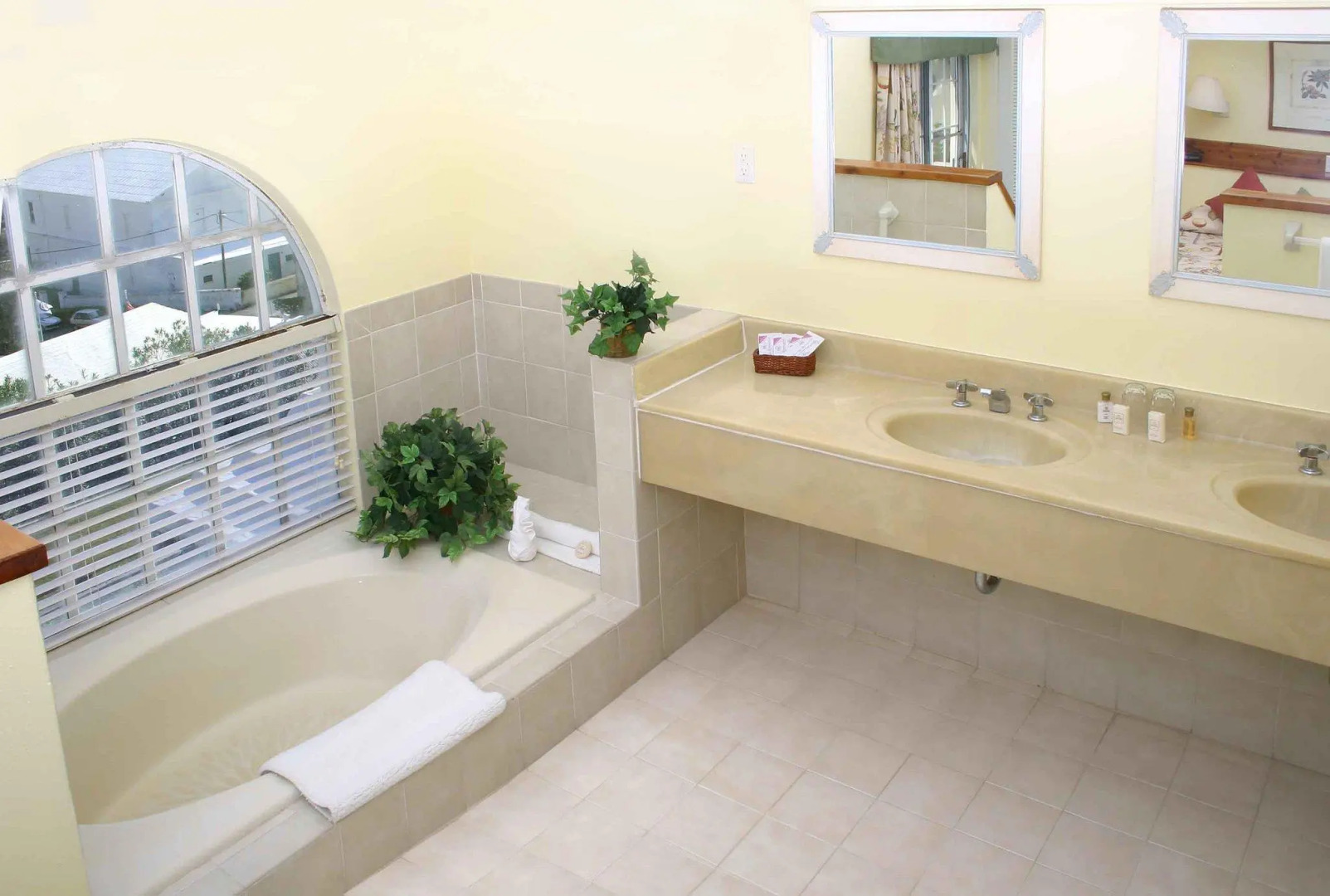 St George's Club Hotel