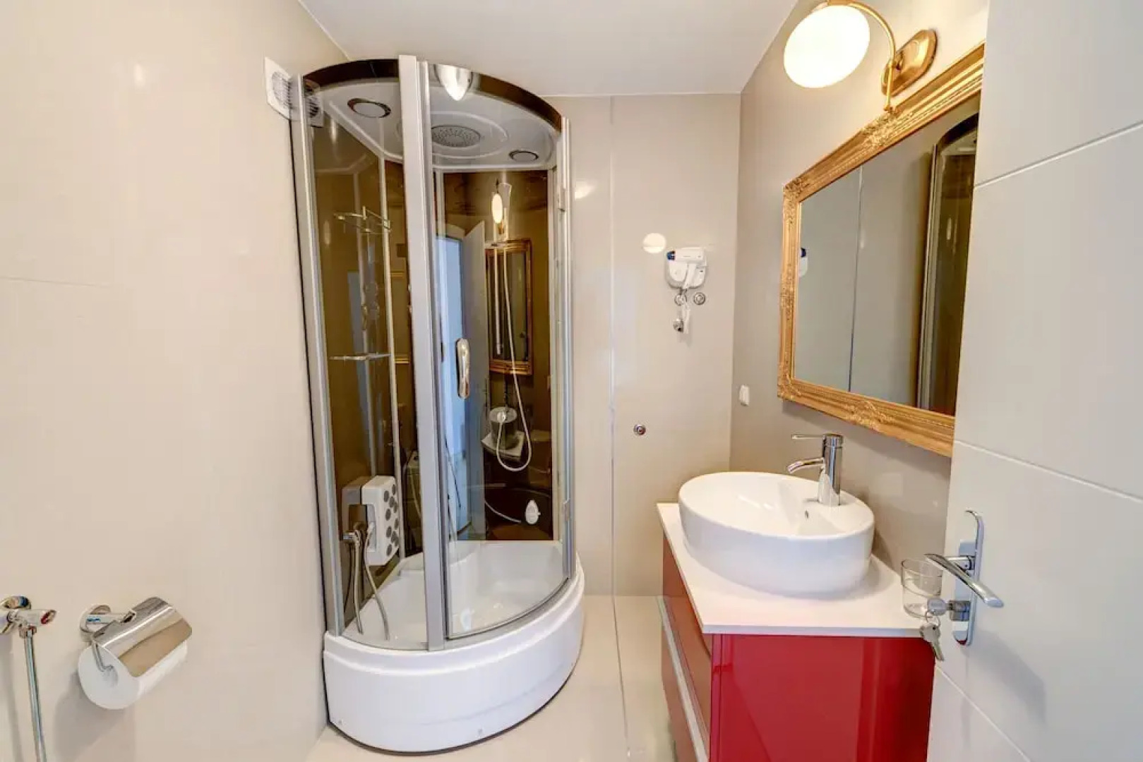 Villa Mediterranean Garden