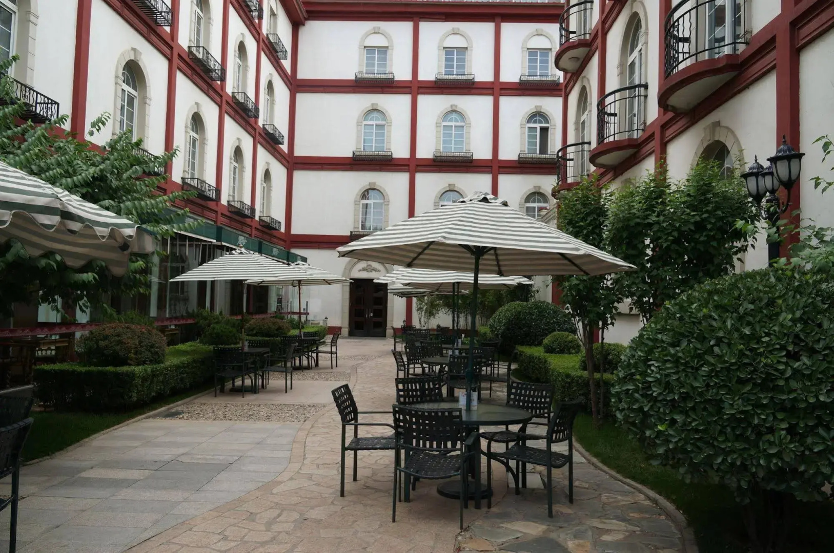 Dong Fang Hotel