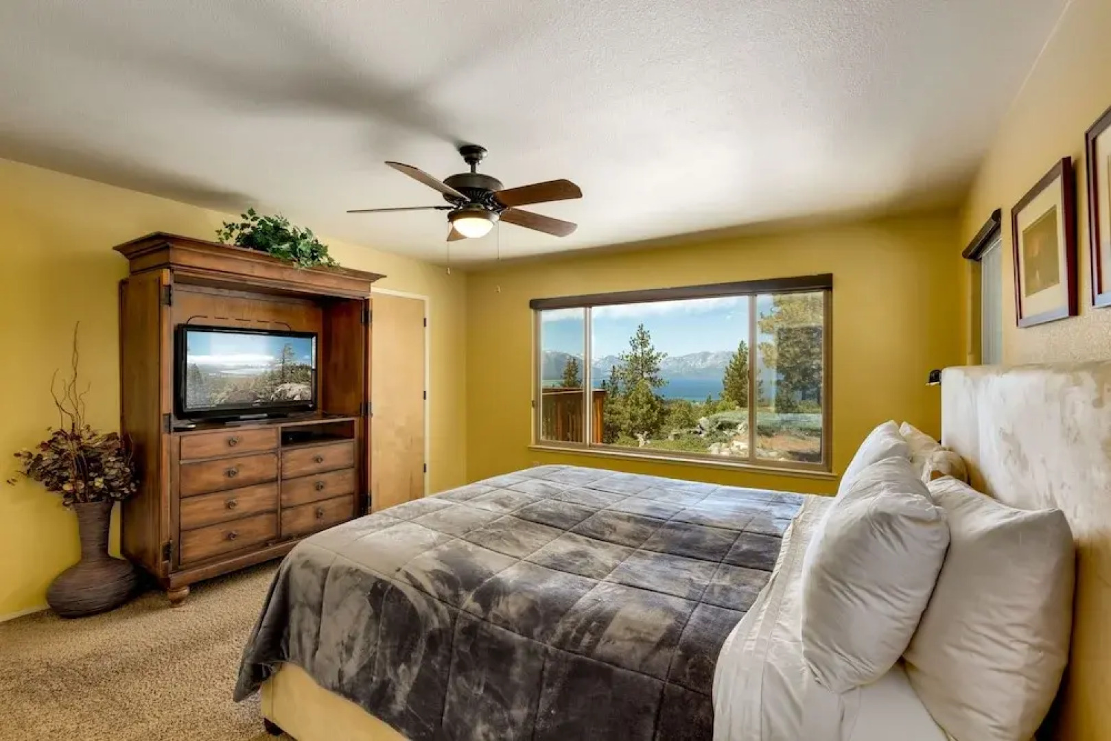 Tudor Lodge 4 Bedroom Home