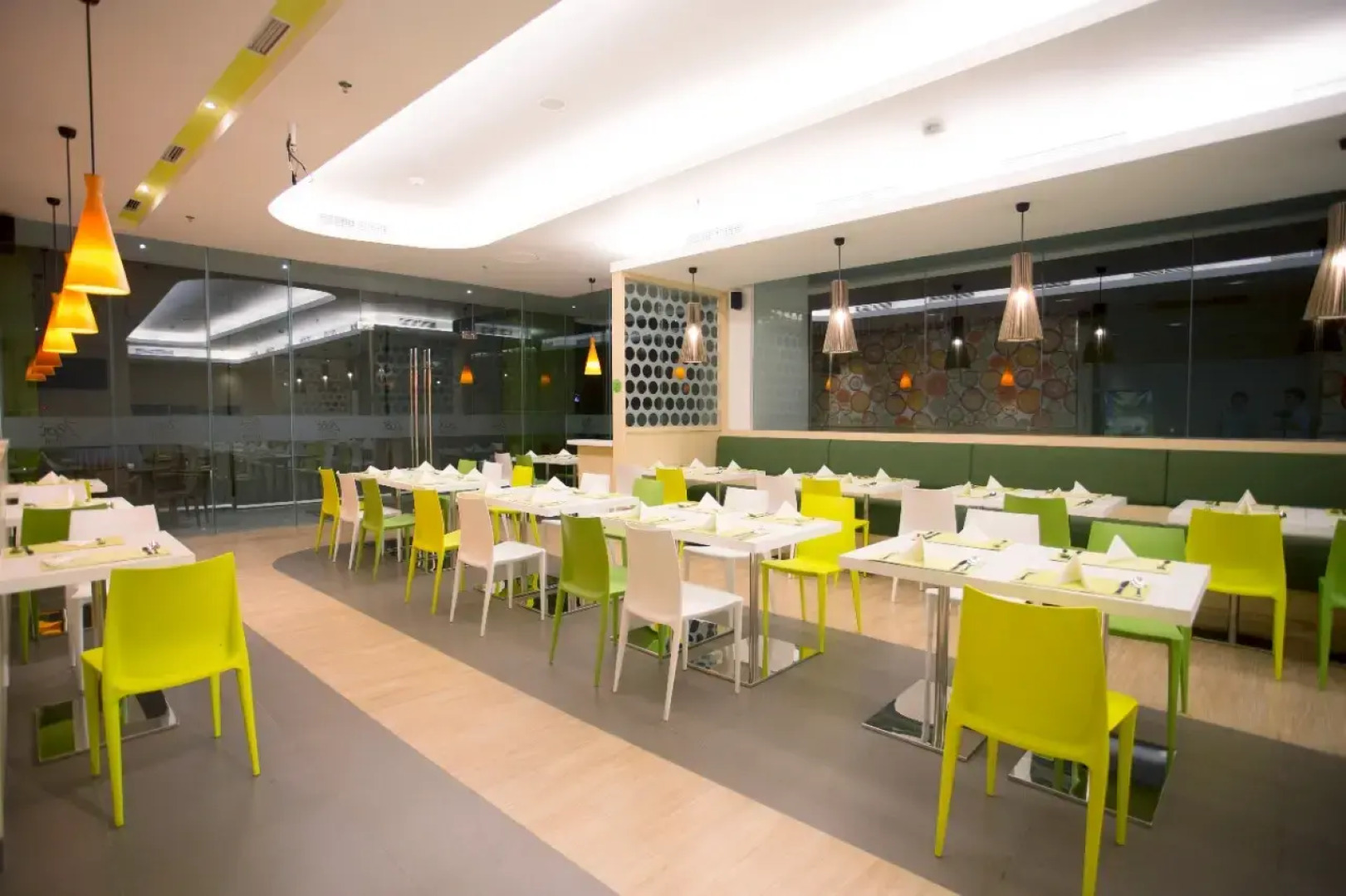 Zest Jemursari by Swiss-Belhotel International