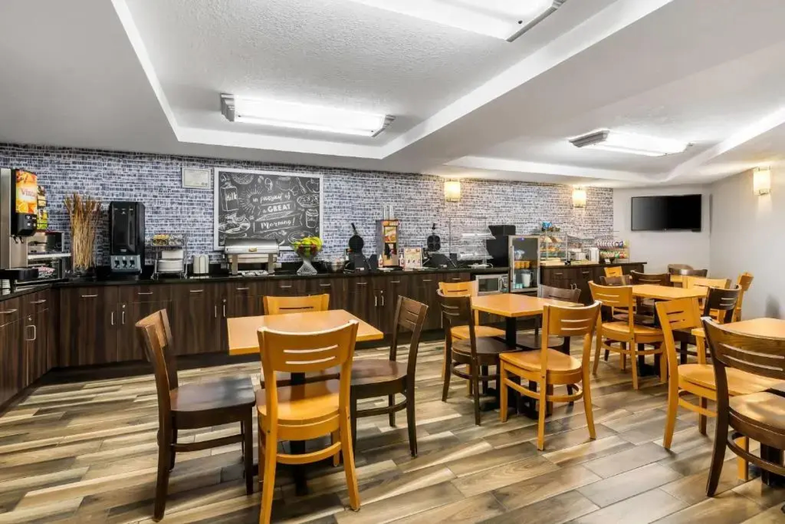 AmericInn by Wyndham Crookston U of M Crookston