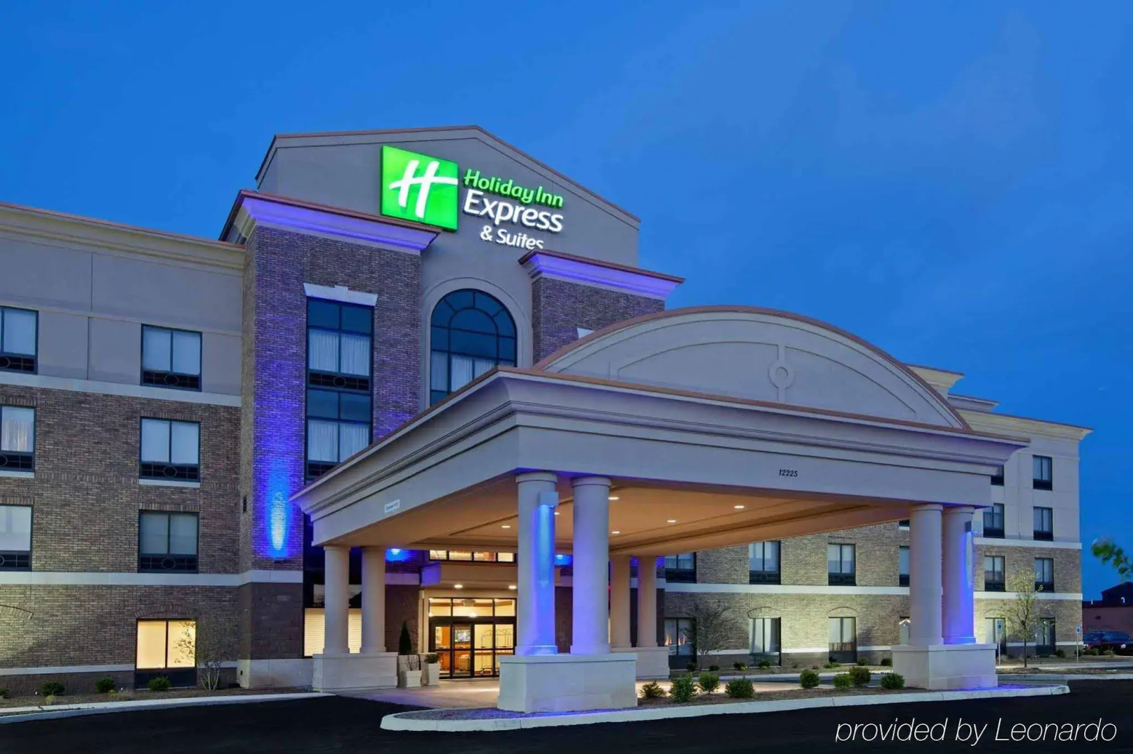 Holiday Inn Express and Suites Columbus Edinburgh by IHG