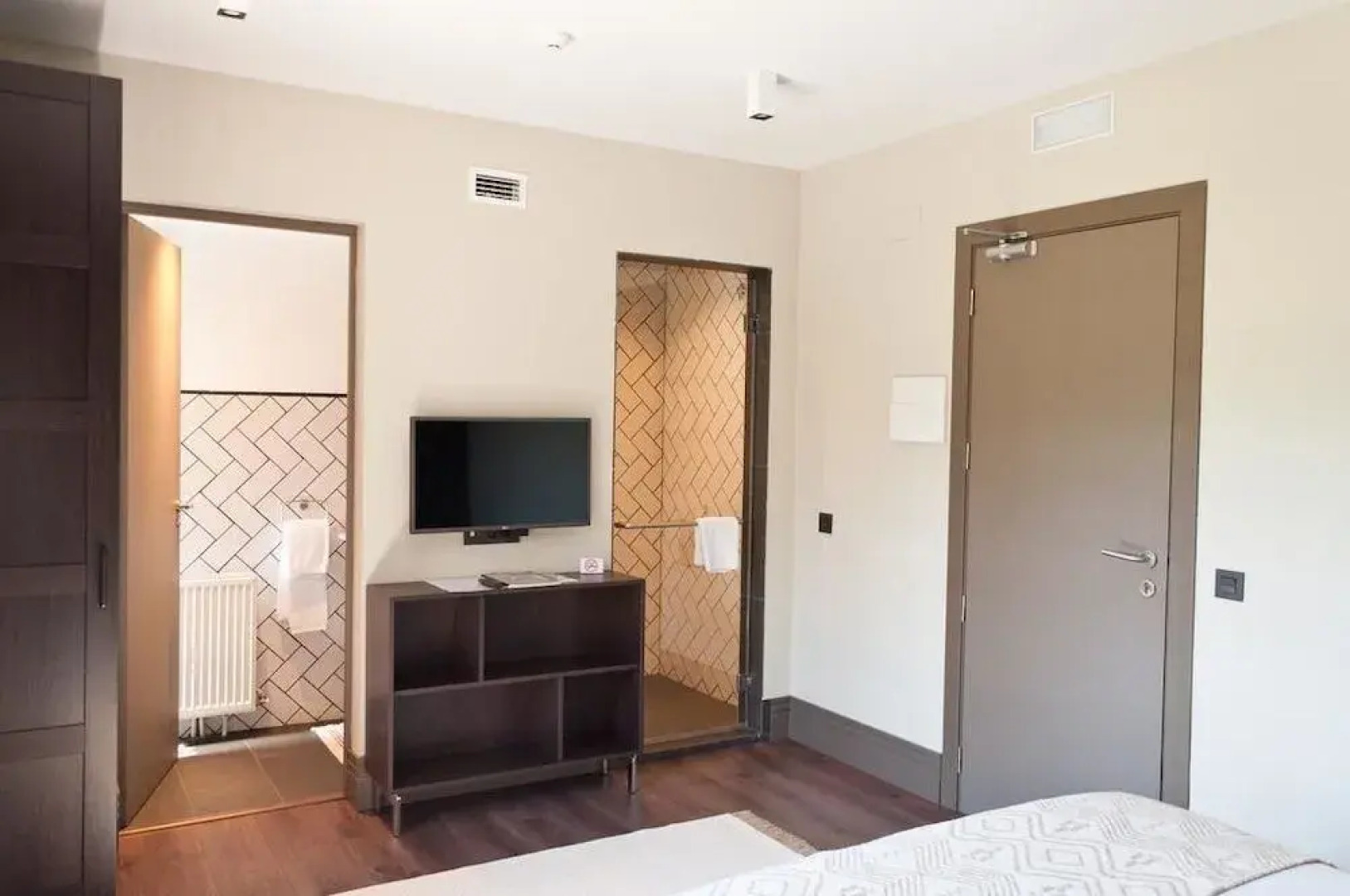 Beauty Llívia by Singular's