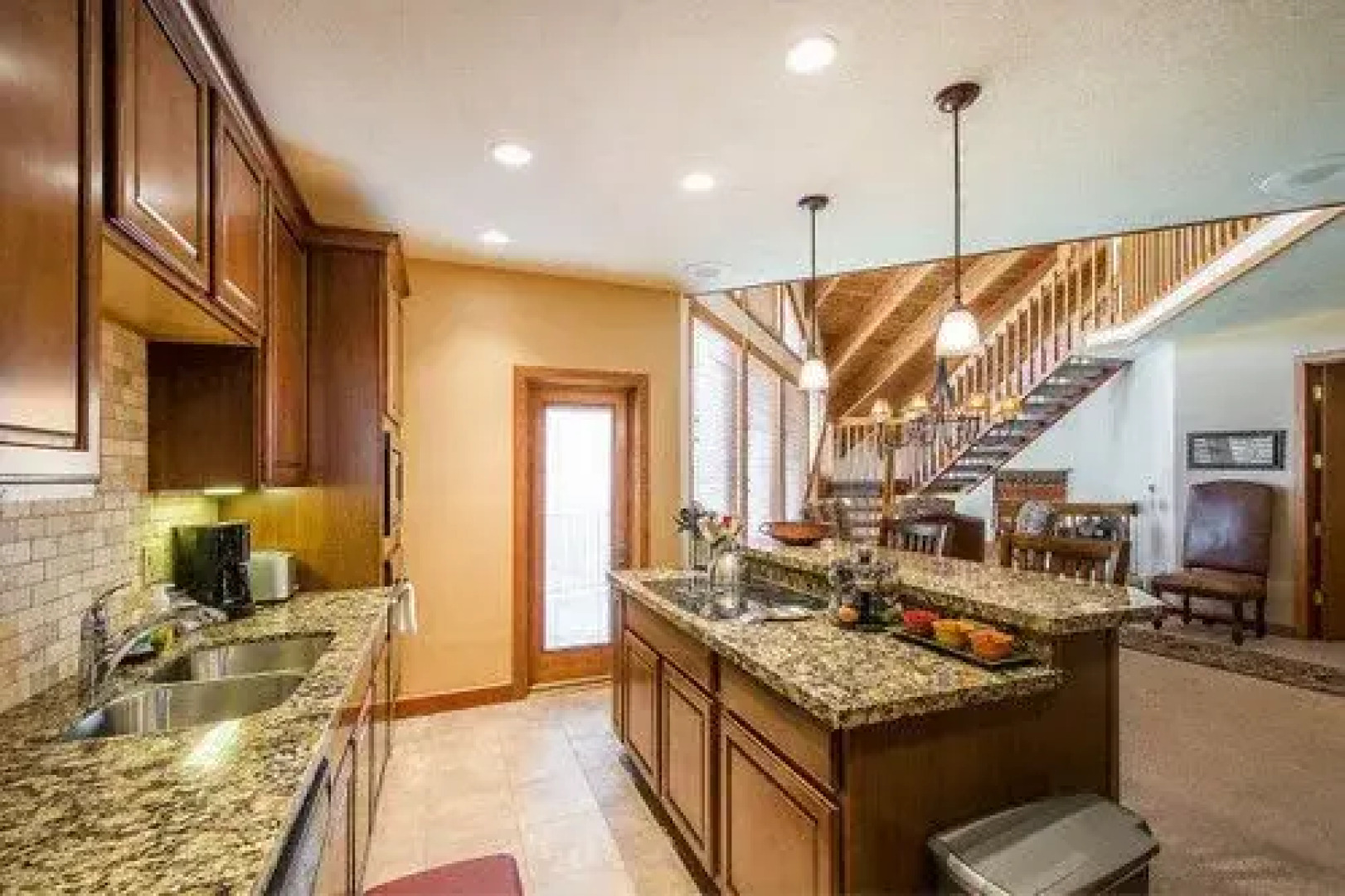 Pinnacle by Lespri Management