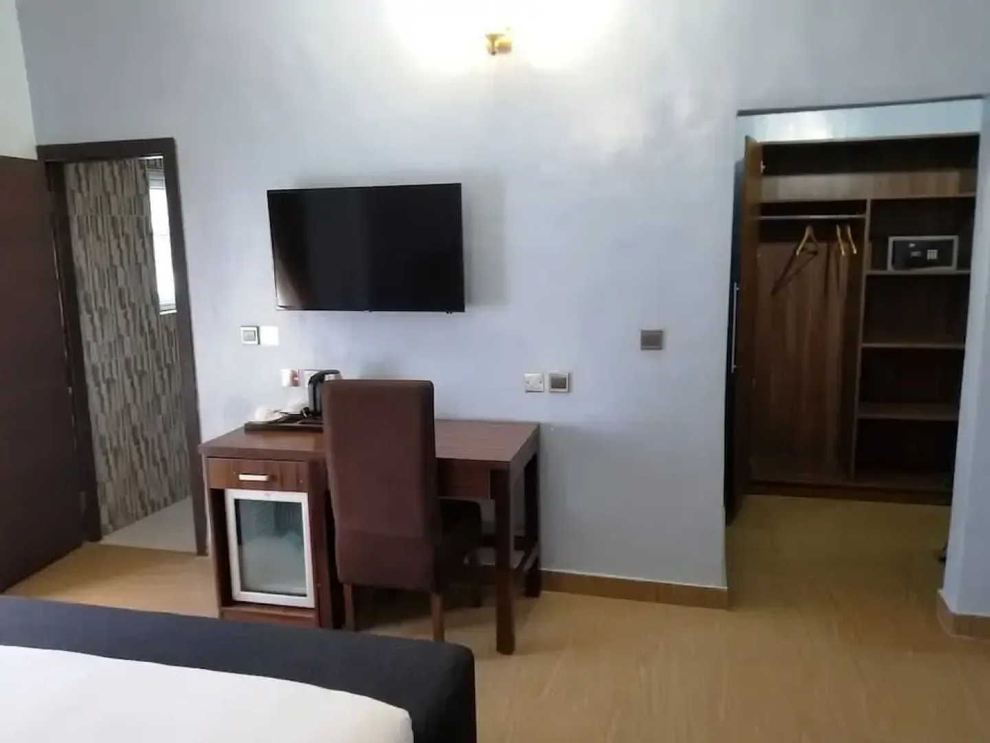 Nandas Hotel