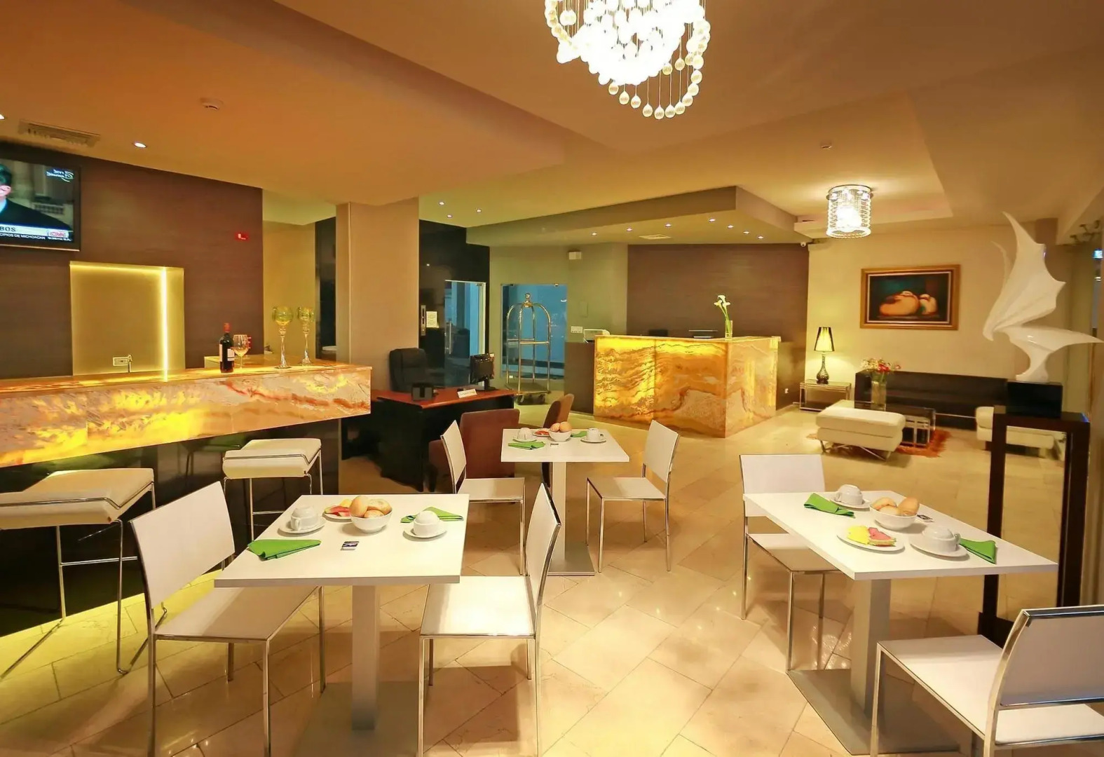 Hotel Suites Ambassador