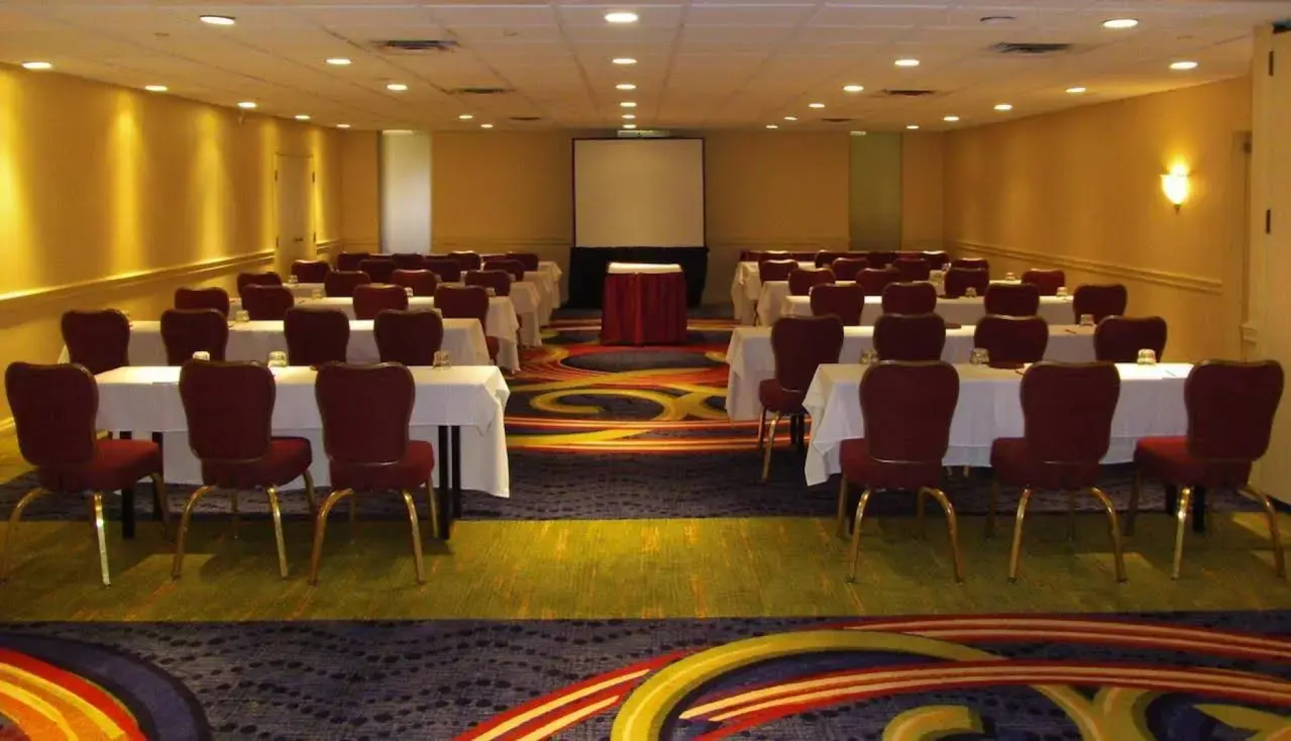 Ramada Plaza & Conf Center by Wyndham Fort Wayne