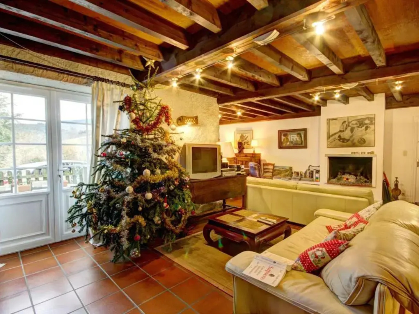 Gîte Saint-Alban-les-Eaux, 7 pièces, 10 personnes - FR-1-496-95