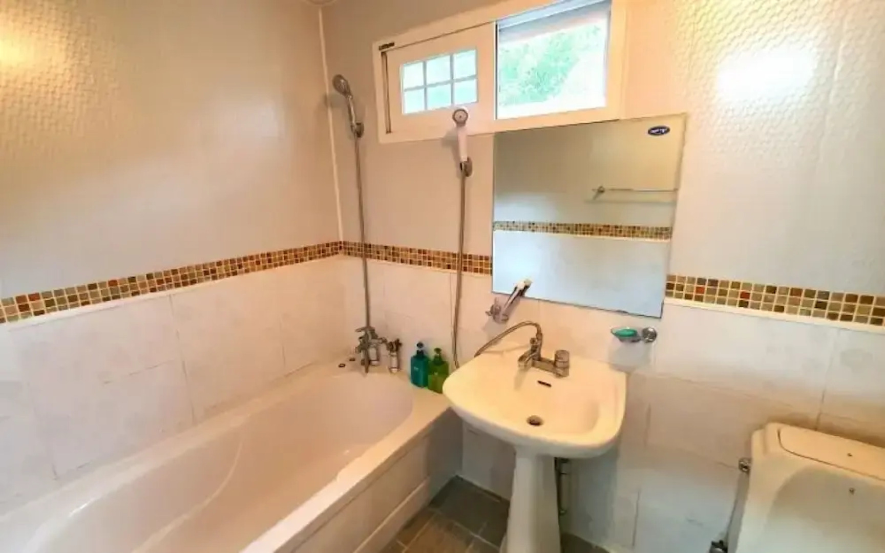 Hadong Sansuae Pension