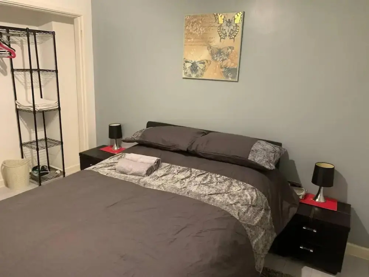 Lovely 2-bed Apartment in Wallasey, Sleeps 4