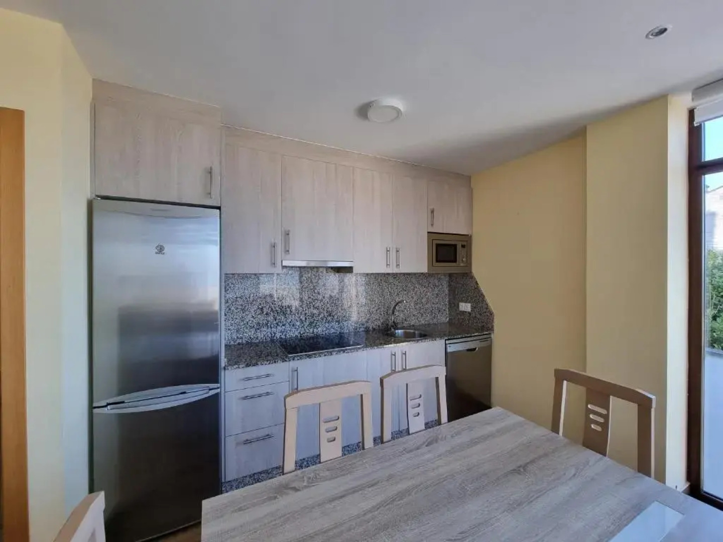 Vivienda de 4 Dormitorios En 1ª Línea de Playa