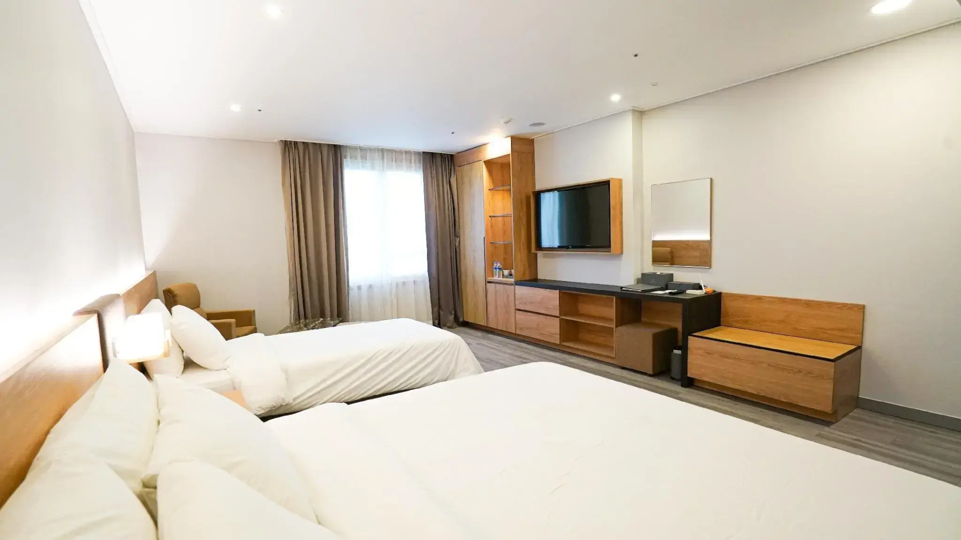 Embledon Hotel