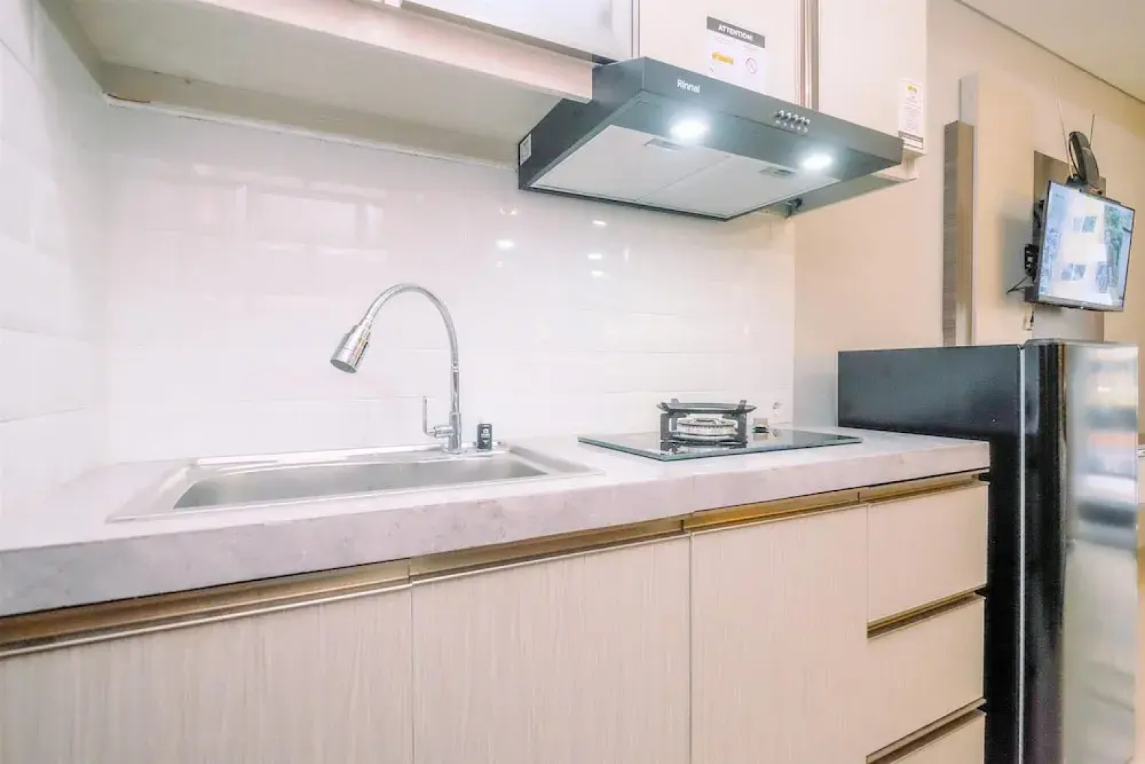 Modern Look Studio Lrt City Sentul - Royal Sentul Park Apartment