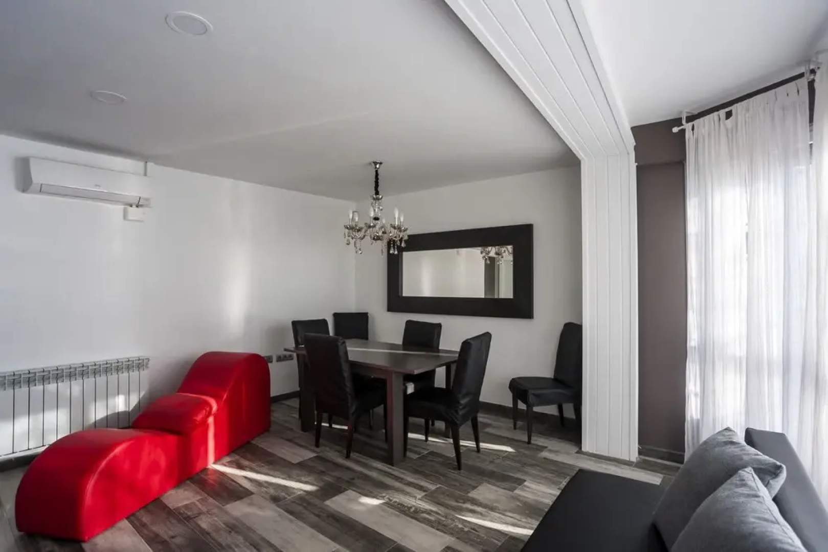 BBarcelona Mediterranean Beachfront Apartment