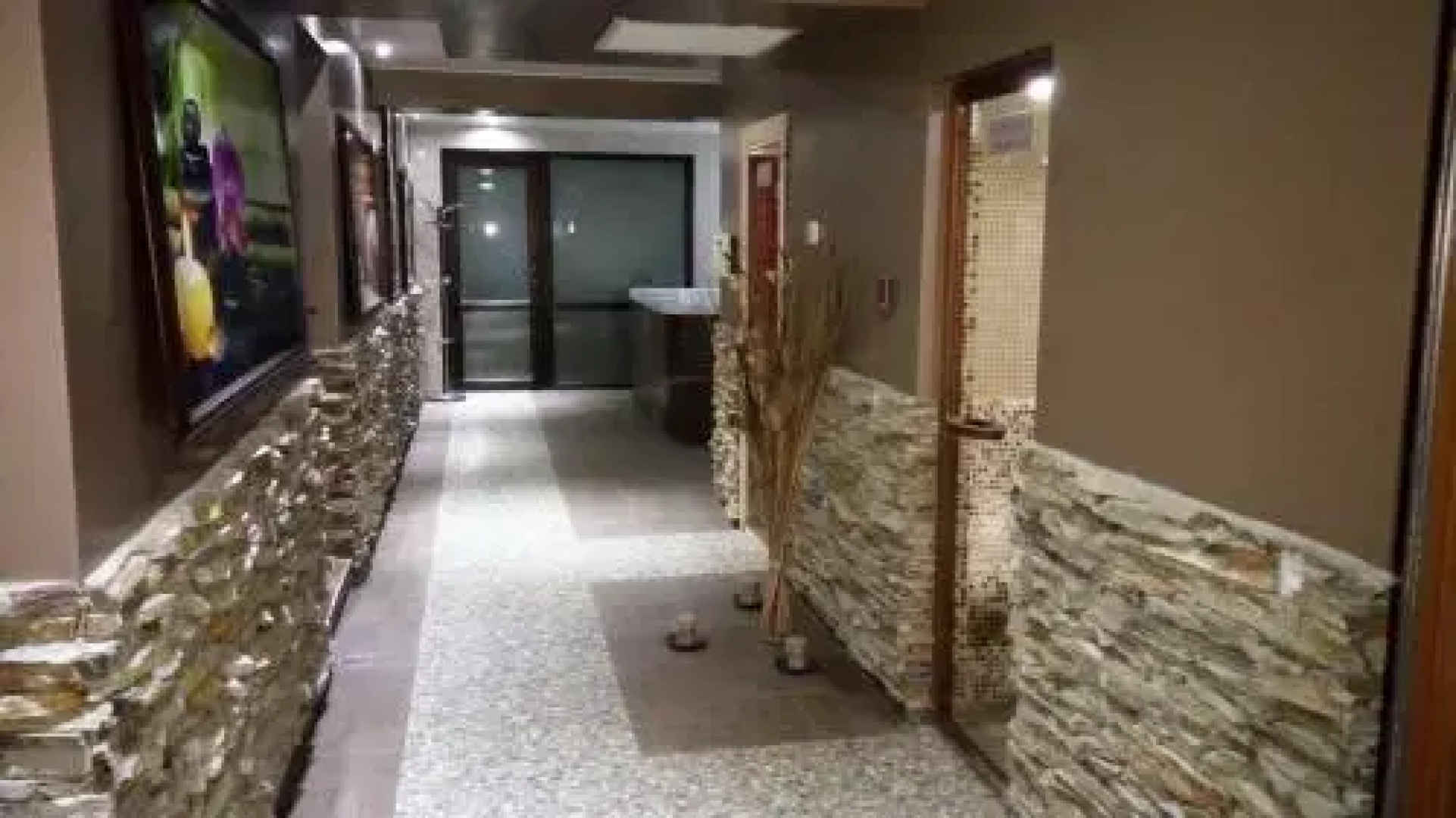 Einstein House & Spa