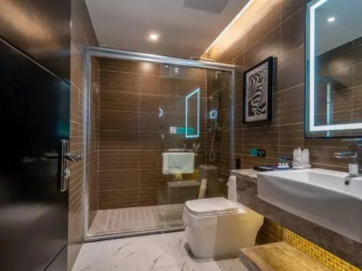 Xana Hotelle (Jinjiang Airport Yangguang Road Food Street)