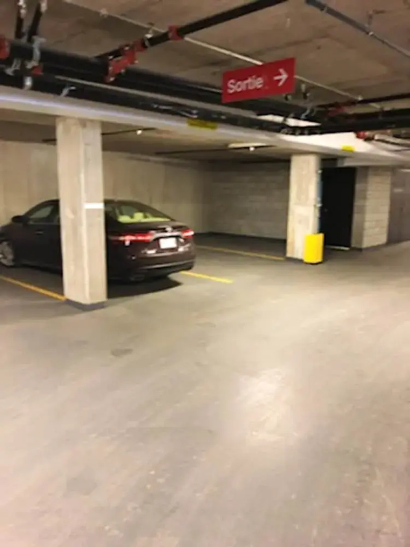 Apartment with One Bedroom in Brossard, with Furnished Terrace And Wifi