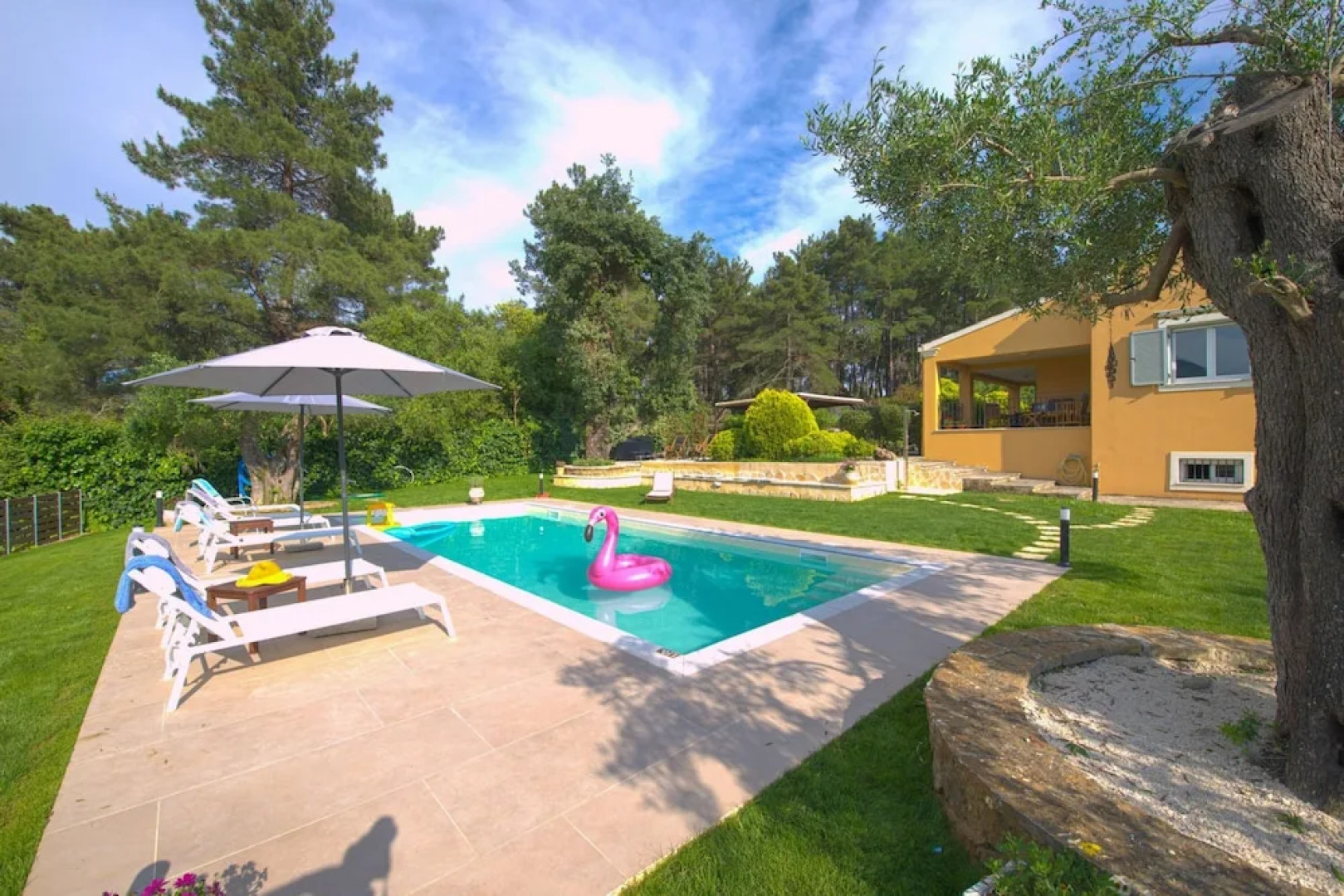 Villa Spyrelia in Dassia