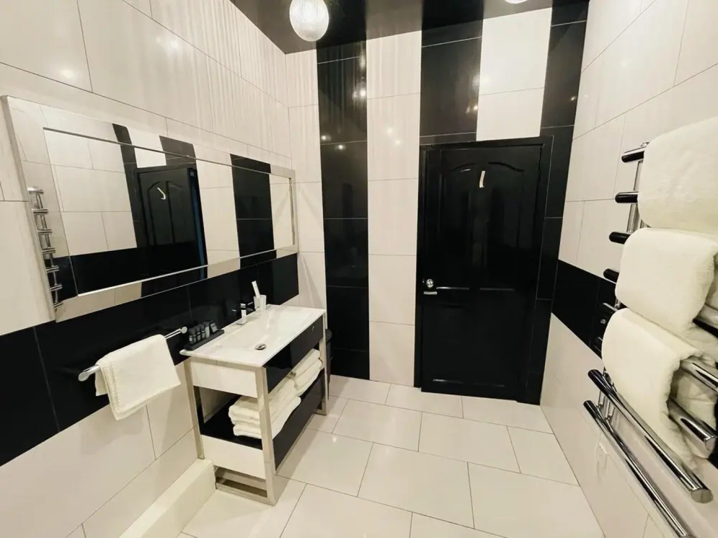 Captain Morgan Boutique 1-Bed Apartment