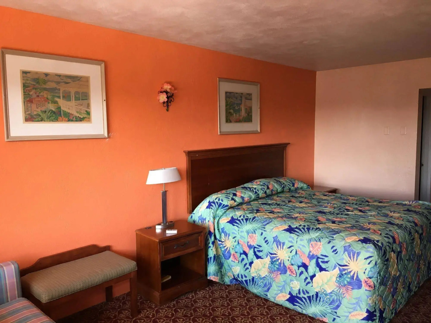 Fountain Inn & Suites